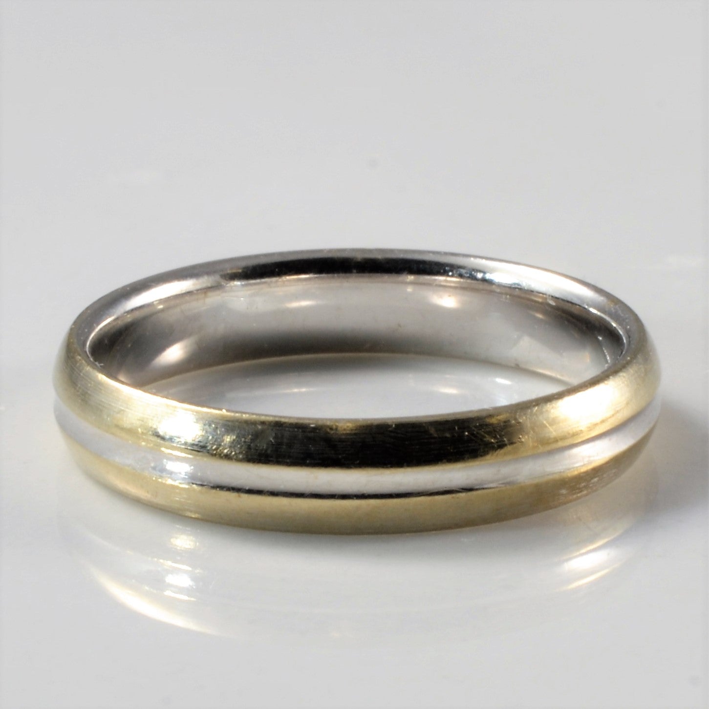 18K Gold Band | SZ 6.5 |