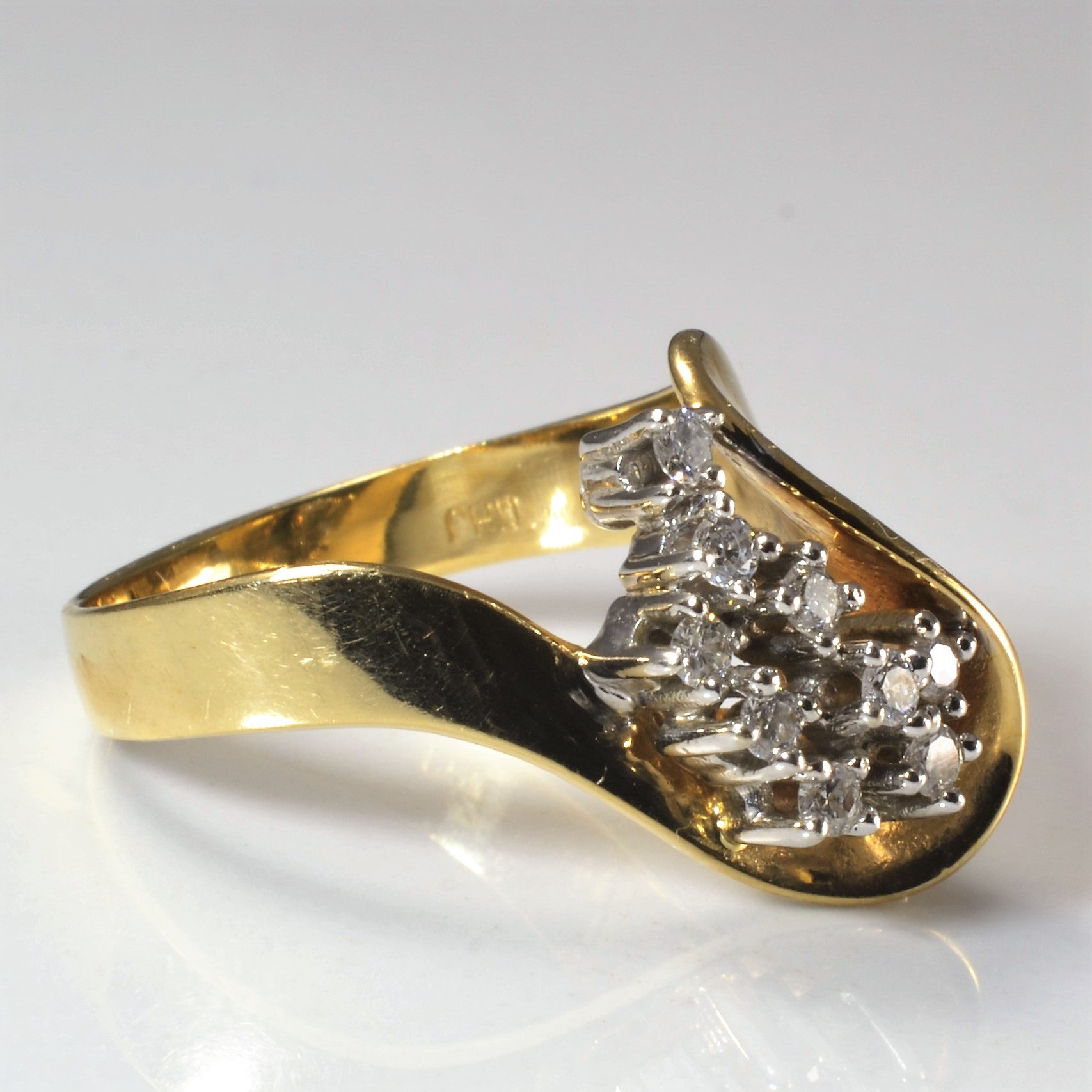 Abstract Diamond Swoop Ring | 0.18ctw | SZ 6.75 |