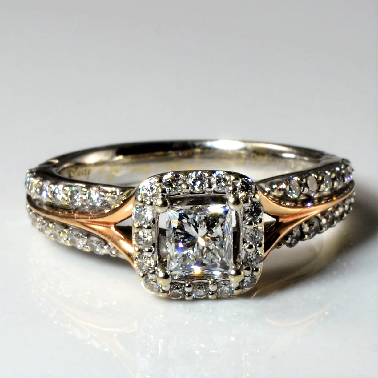 Bague de fiançailles Disney Halo en diamant | 0,59 ct | Taille 5,5 |