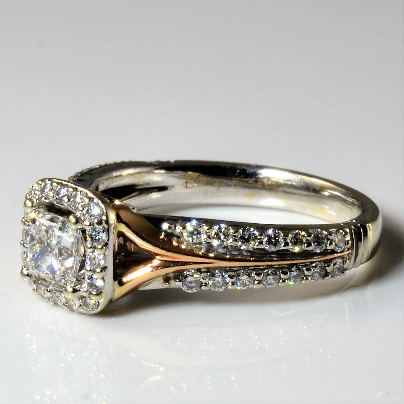 Bague de fiançailles Disney Halo en diamant | 0,59 ct | Taille 5,5 |