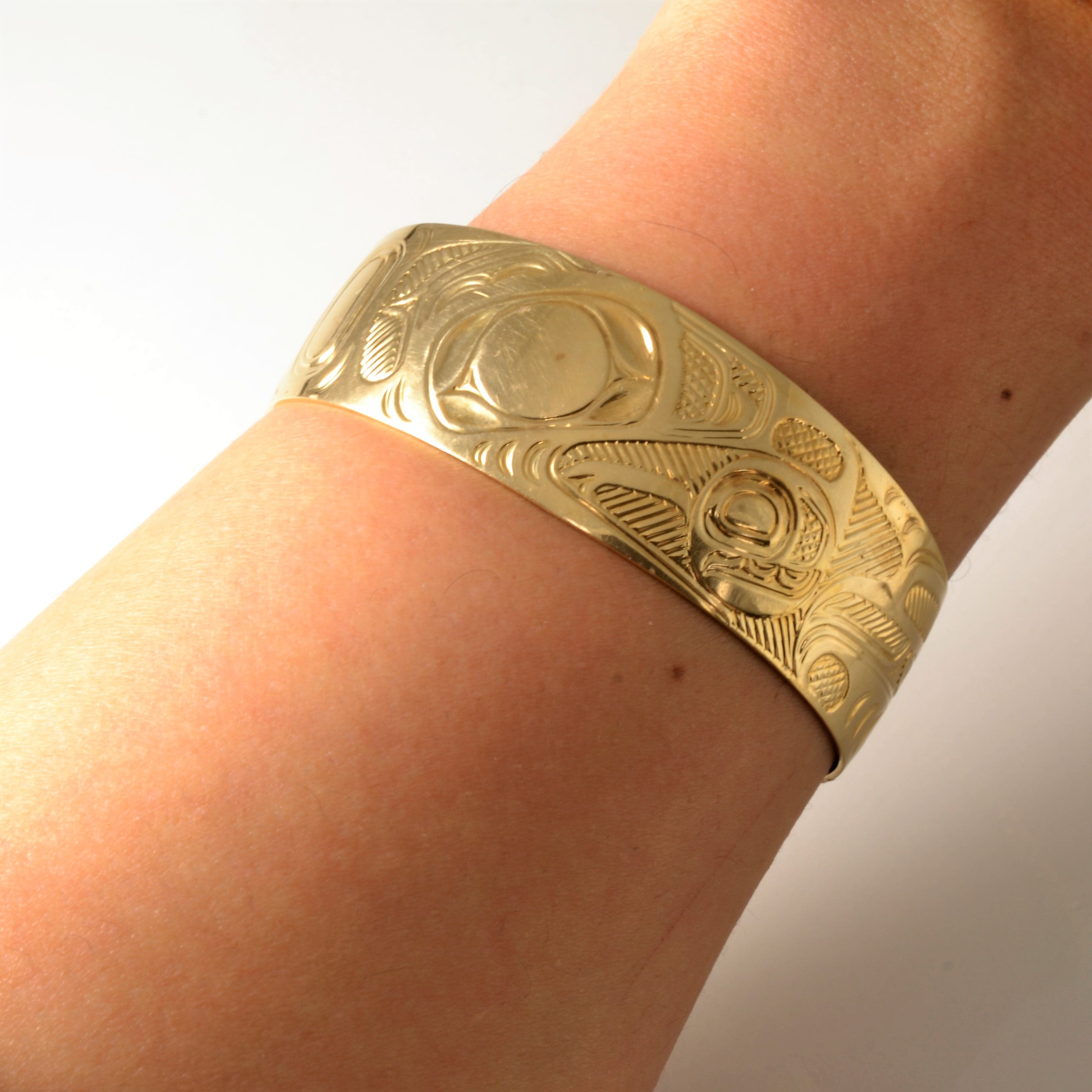 Indigenous Gold Bangle | 5.5" |