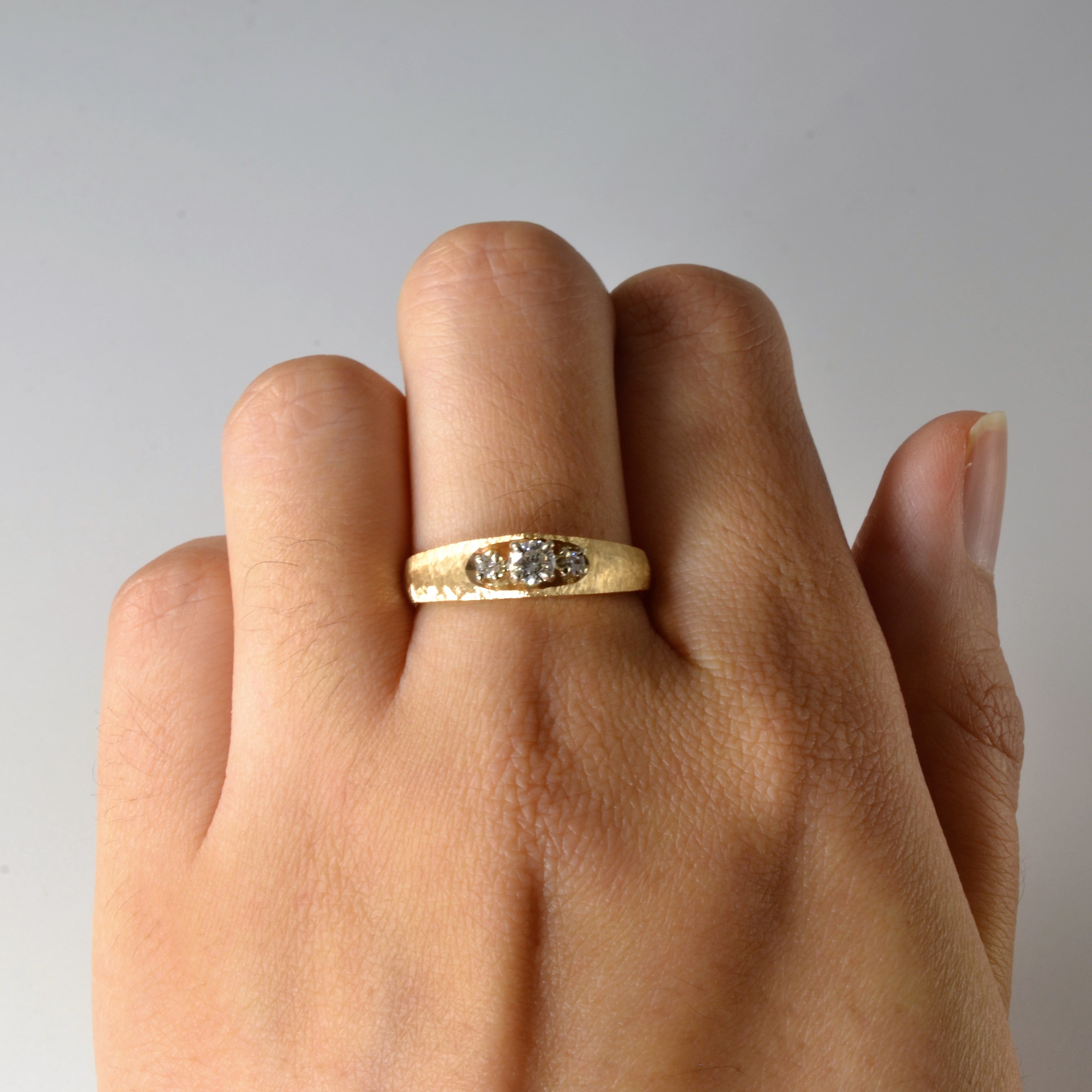 Three Stone Diamond Ring | 0.18ctw | SZ 7.5 |