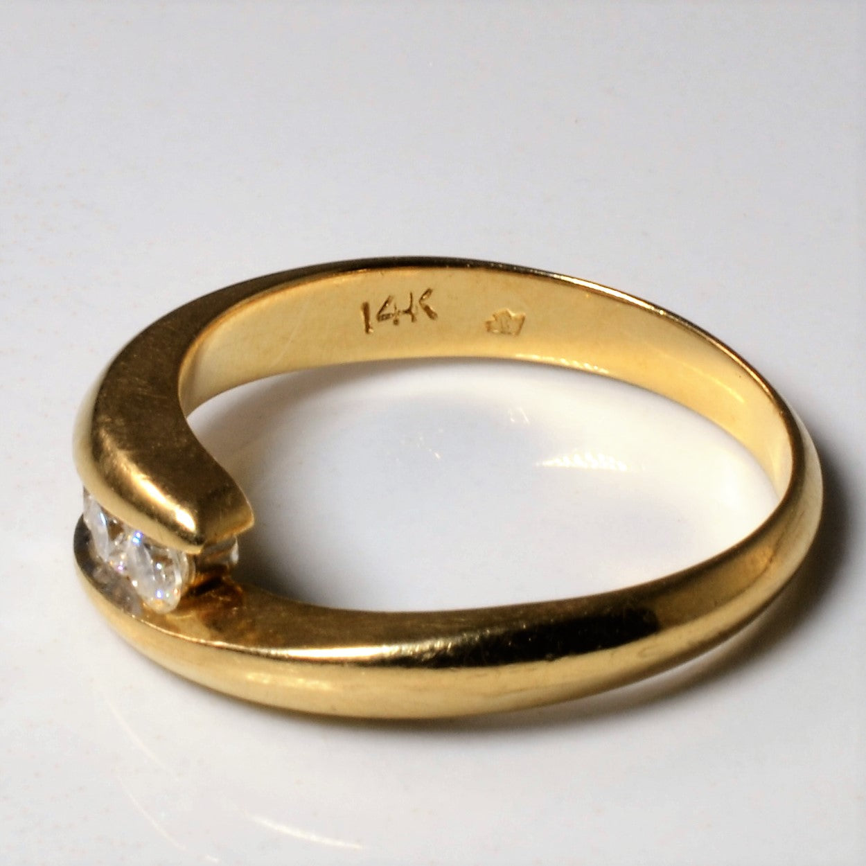 Bypass Three Stone Diamond Ring | 0.20ctw | SZ 7 |