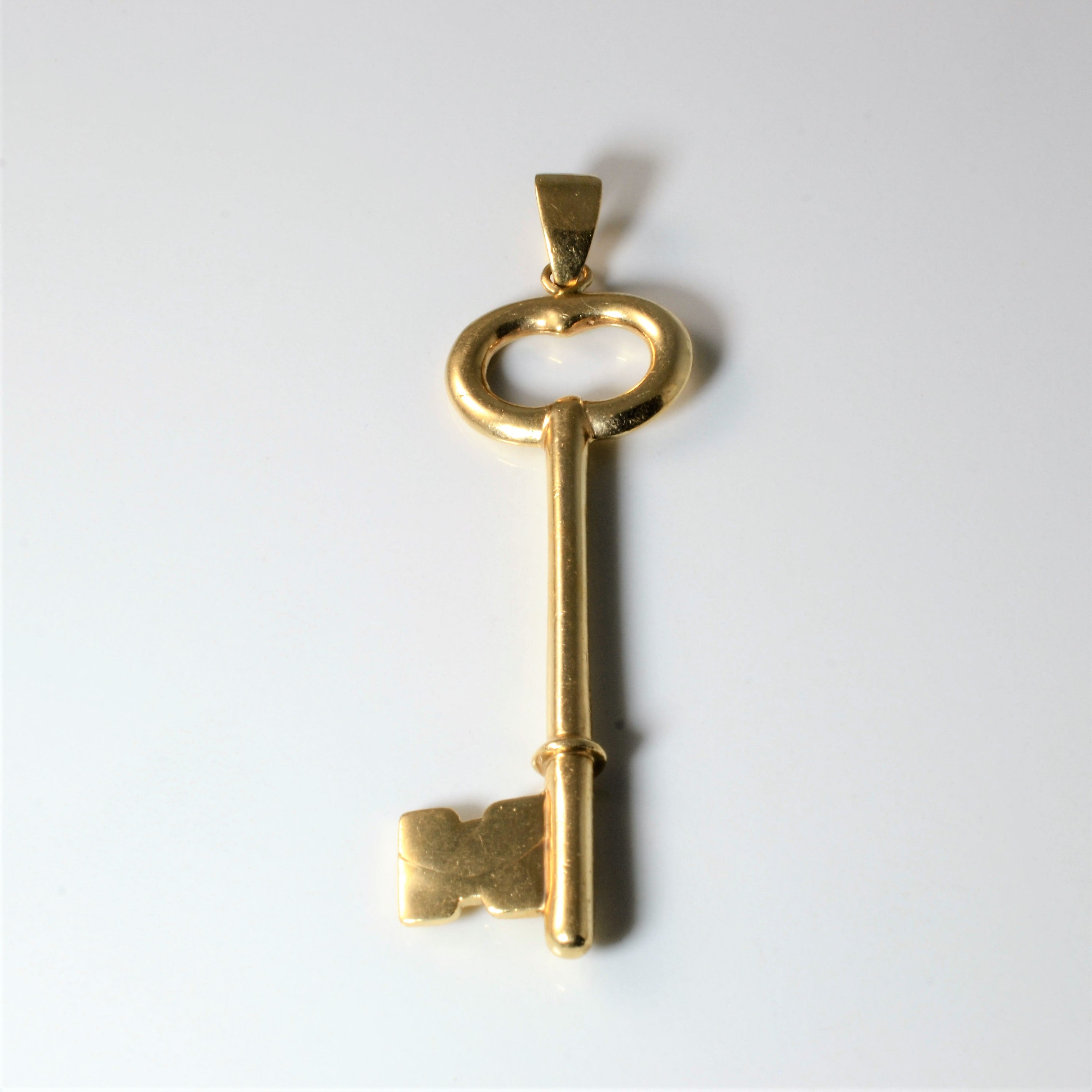Yellow Gold Key Pendant |