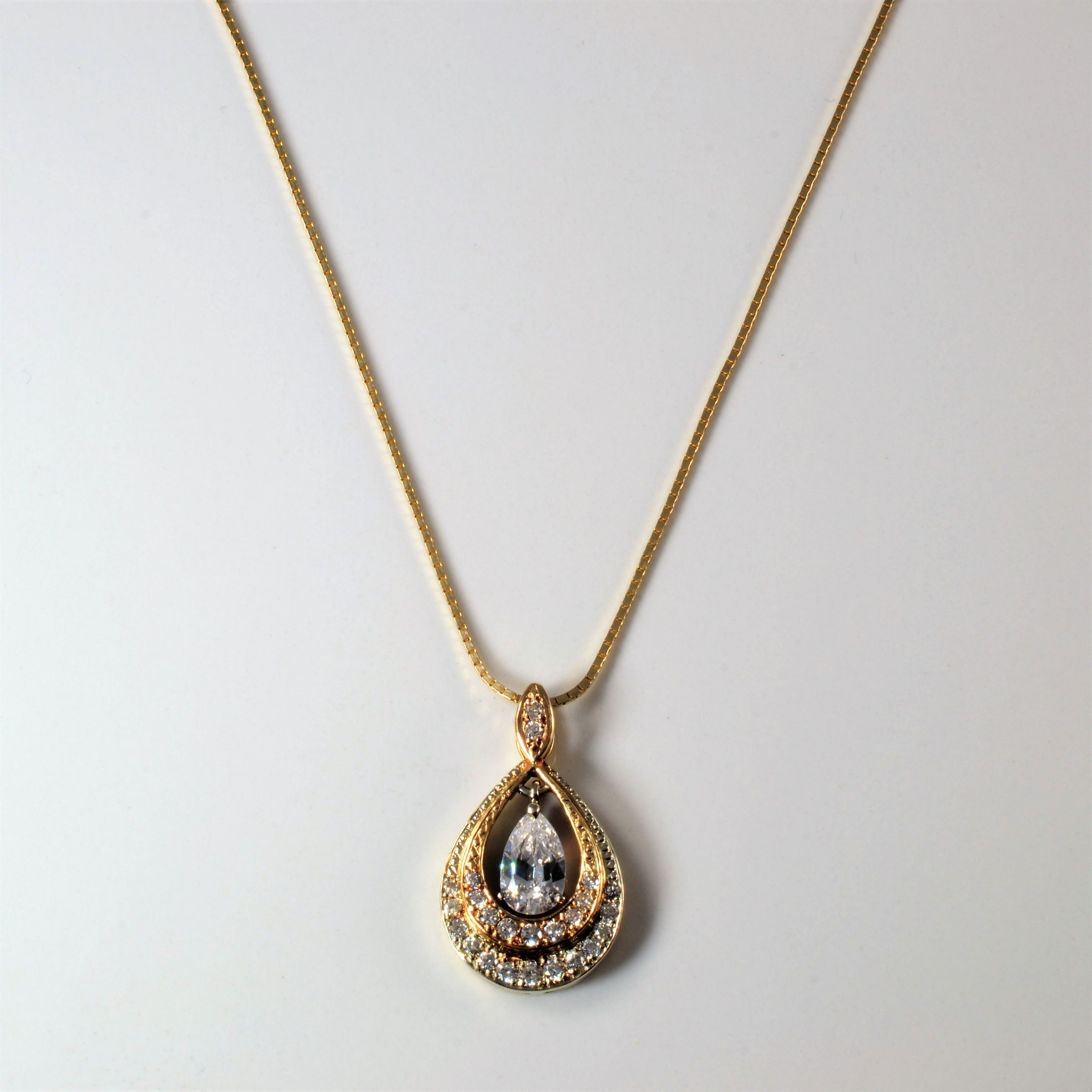 Collier halo de diamants en forme de poire | 1,02 ct | 17 po |