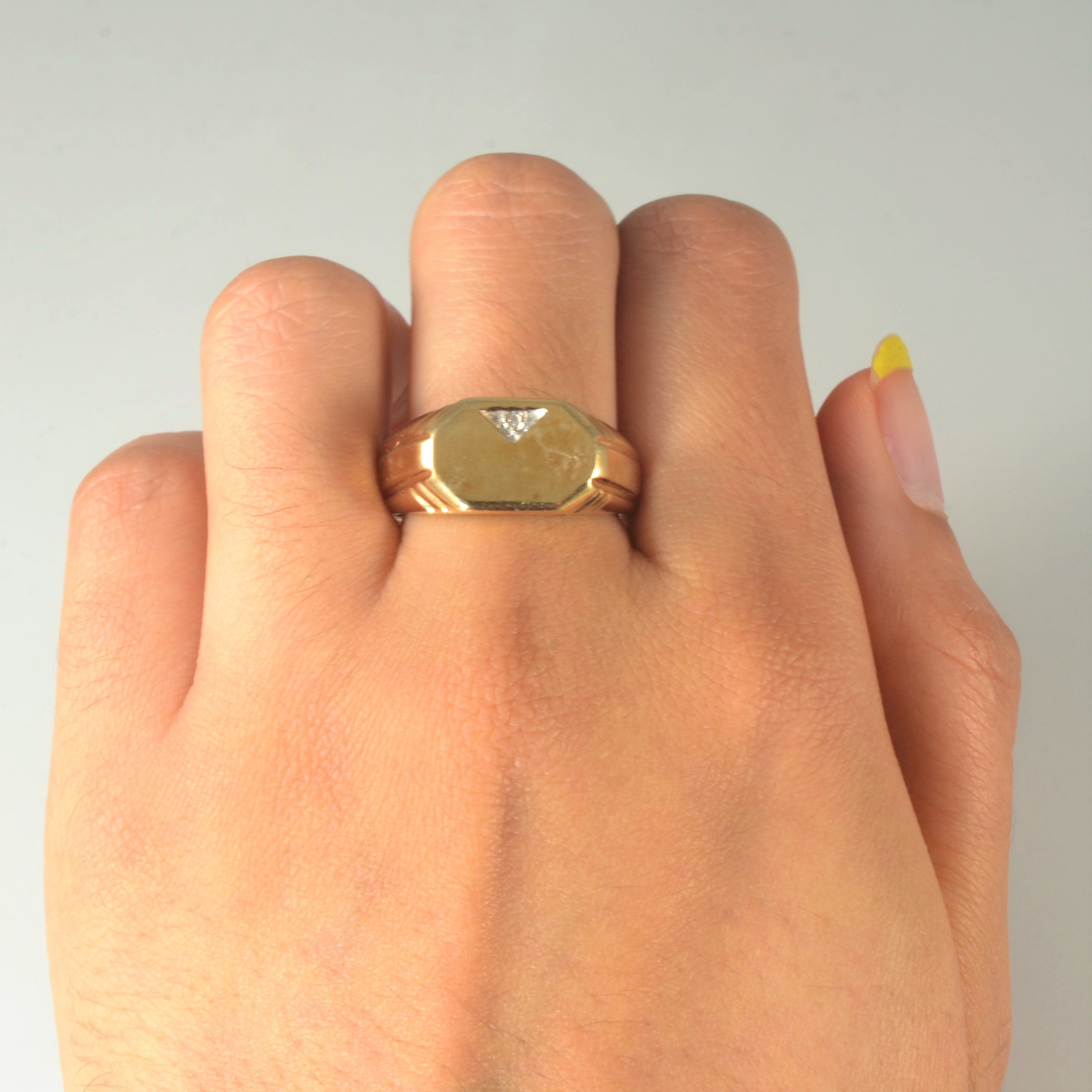 Diamond Signet Ring | 0.01ct | SZ 9.5 |