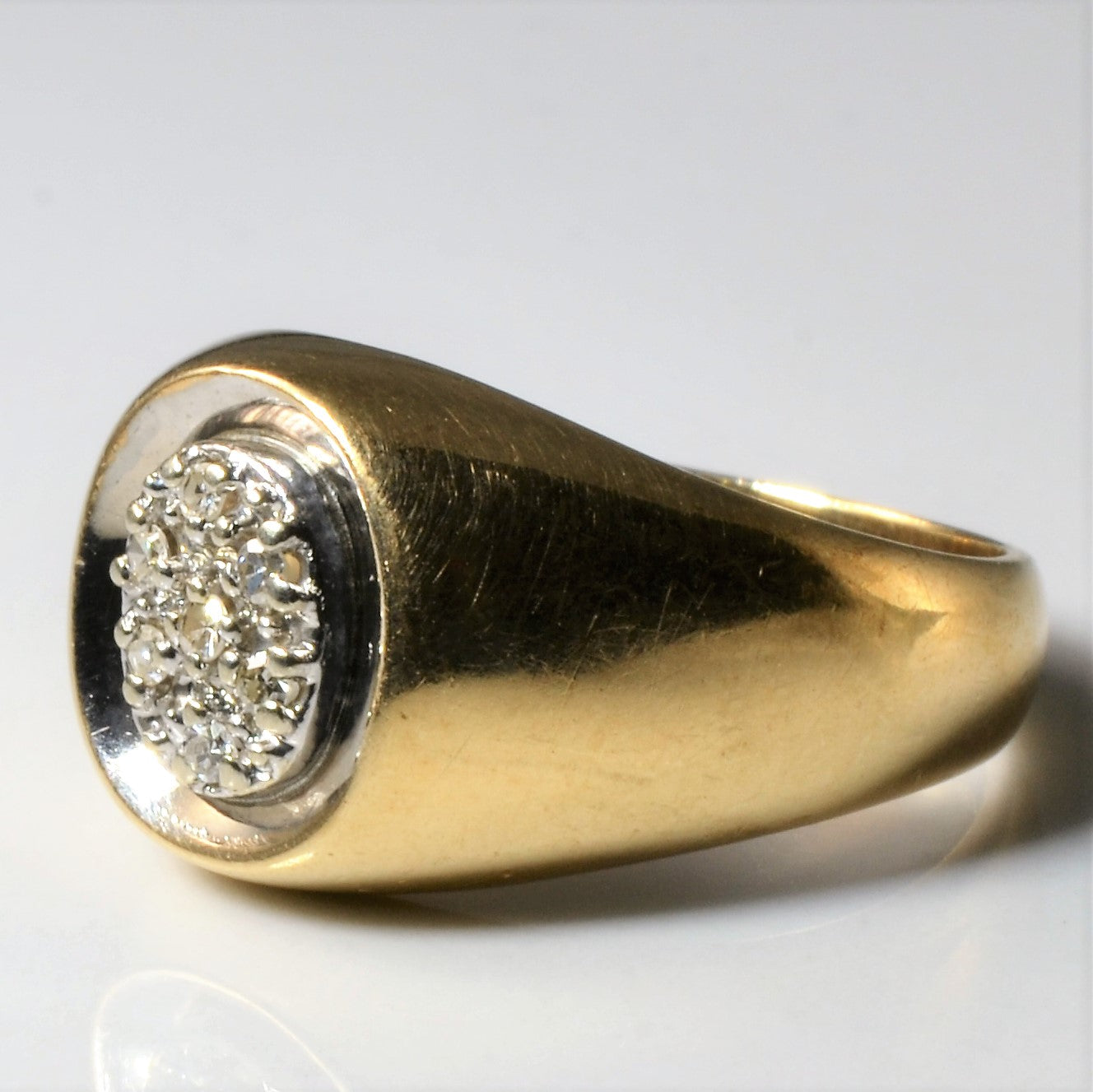 Oval Cluster Diamond Dome Ring | 0.07ctw | SZ 6 |