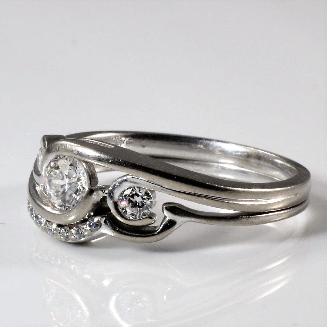 Ensemble de bagues en diamant canadien à trois pierres Bypass | 0,48 ct au total | Taille 7,75 |