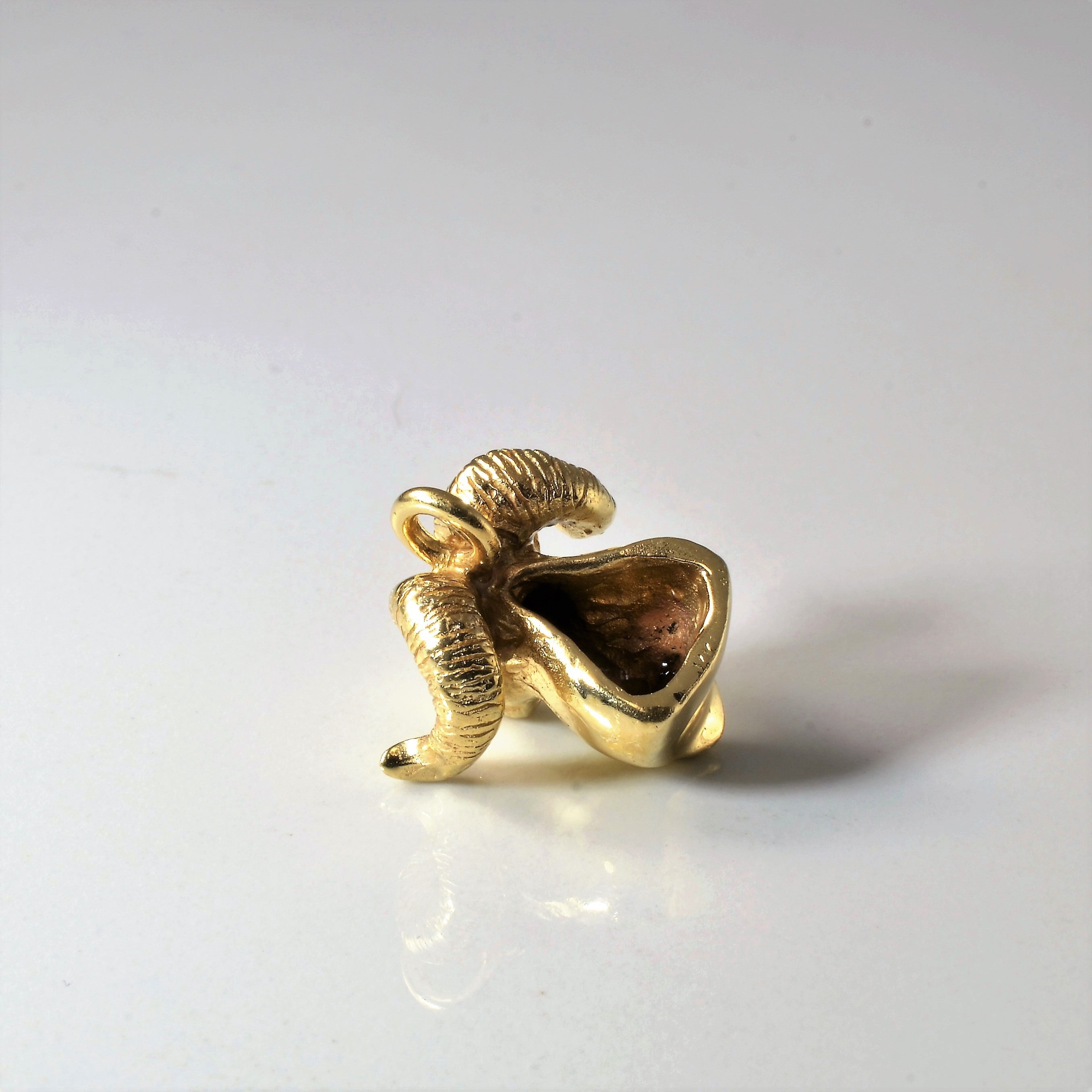 Yellow Gold Ram Pendant |