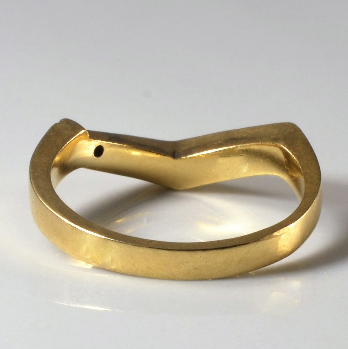 Chevron Diamond Ring | 0.06ctw | SZ 6 |