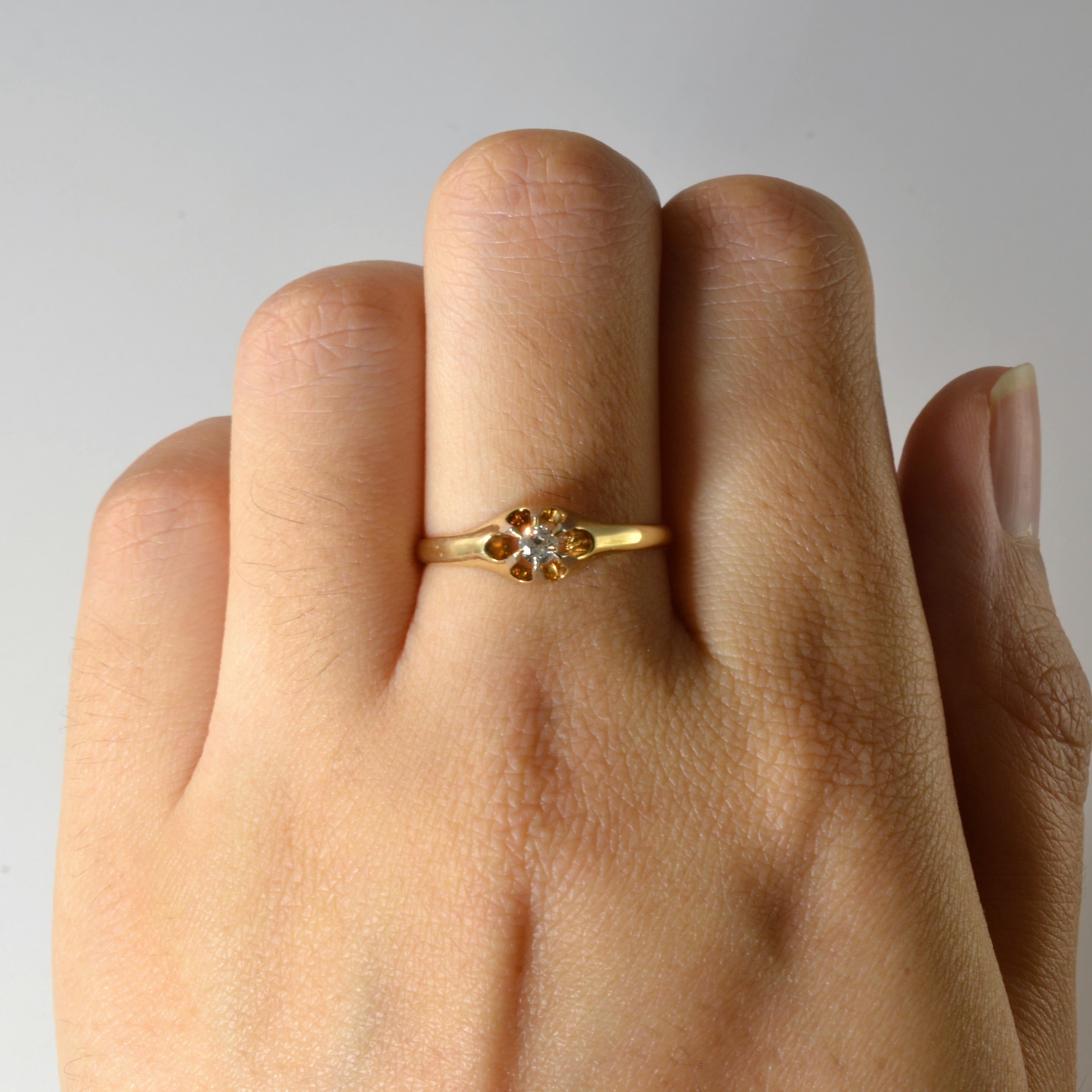 Vintage Belcher Set Solitaire Diamond Ring | 0.08ct | SZ 8 |