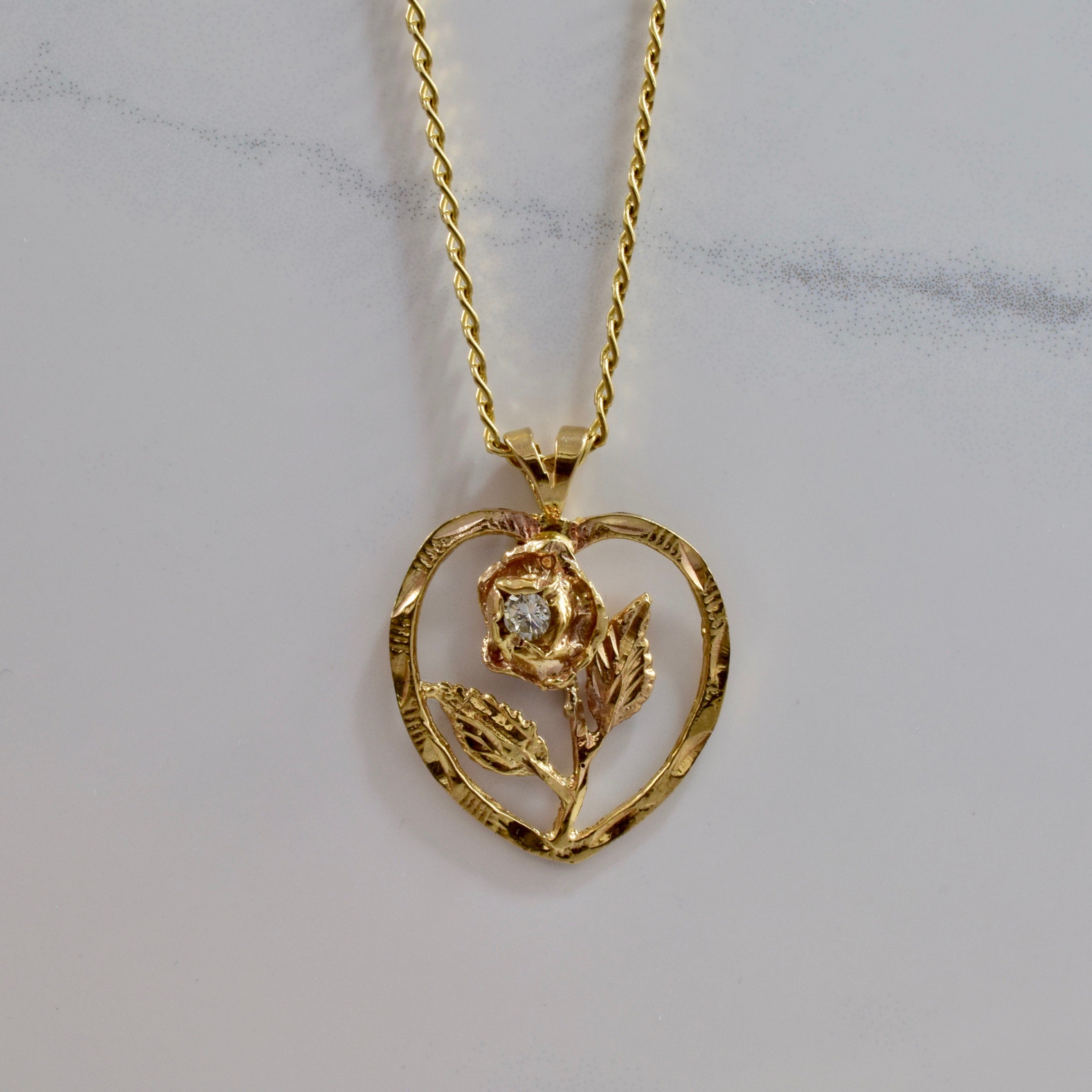Diamond Rose Pendant and Necklace | 0.14 ct SZ 23" |