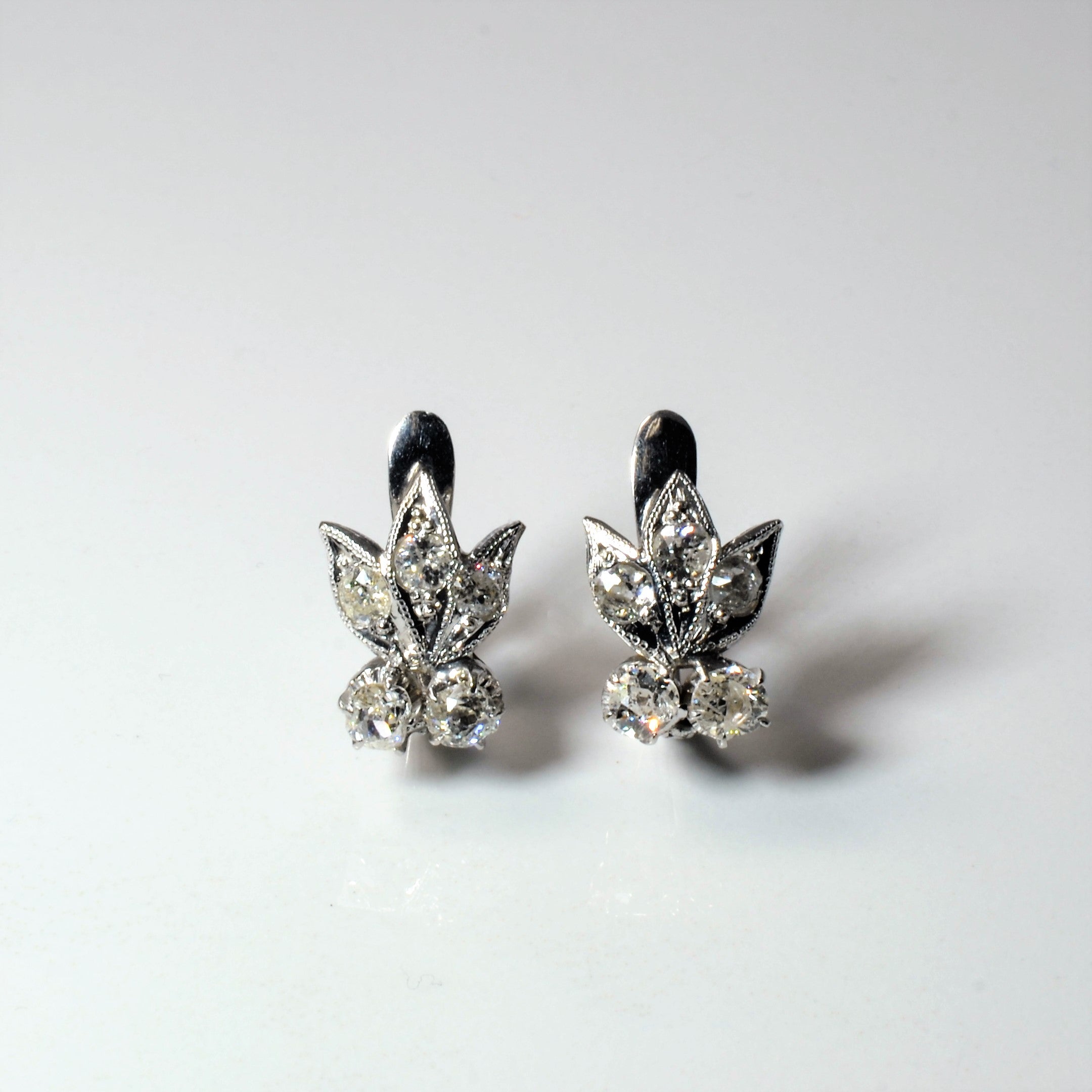 Boucles d'oreilles Art Déco en diamant taille ancienne avec motif millegrain | 0,75 ct au total |