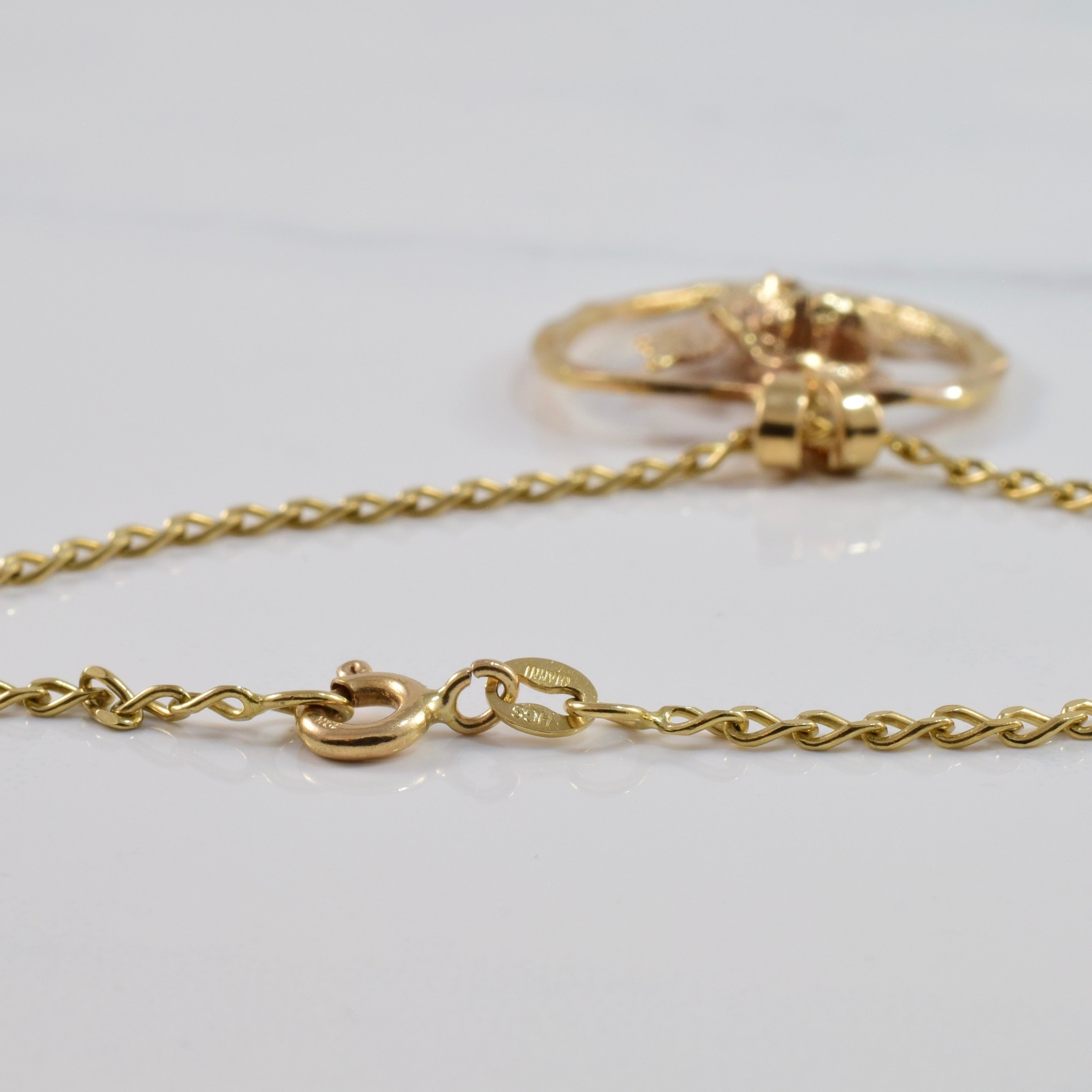 Diamond Rose Pendant and Necklace | 0.14 ct SZ 23" |