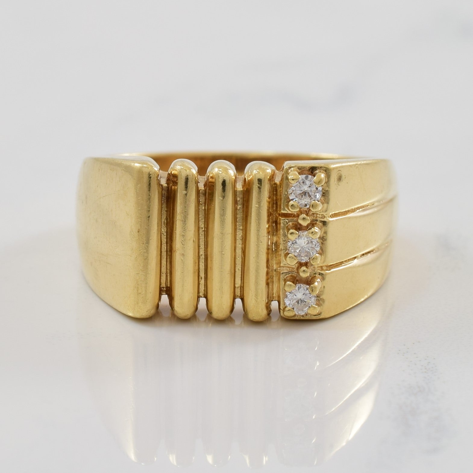 Bague trois diamants | 0,06 ct au total | Taille 9,5 |