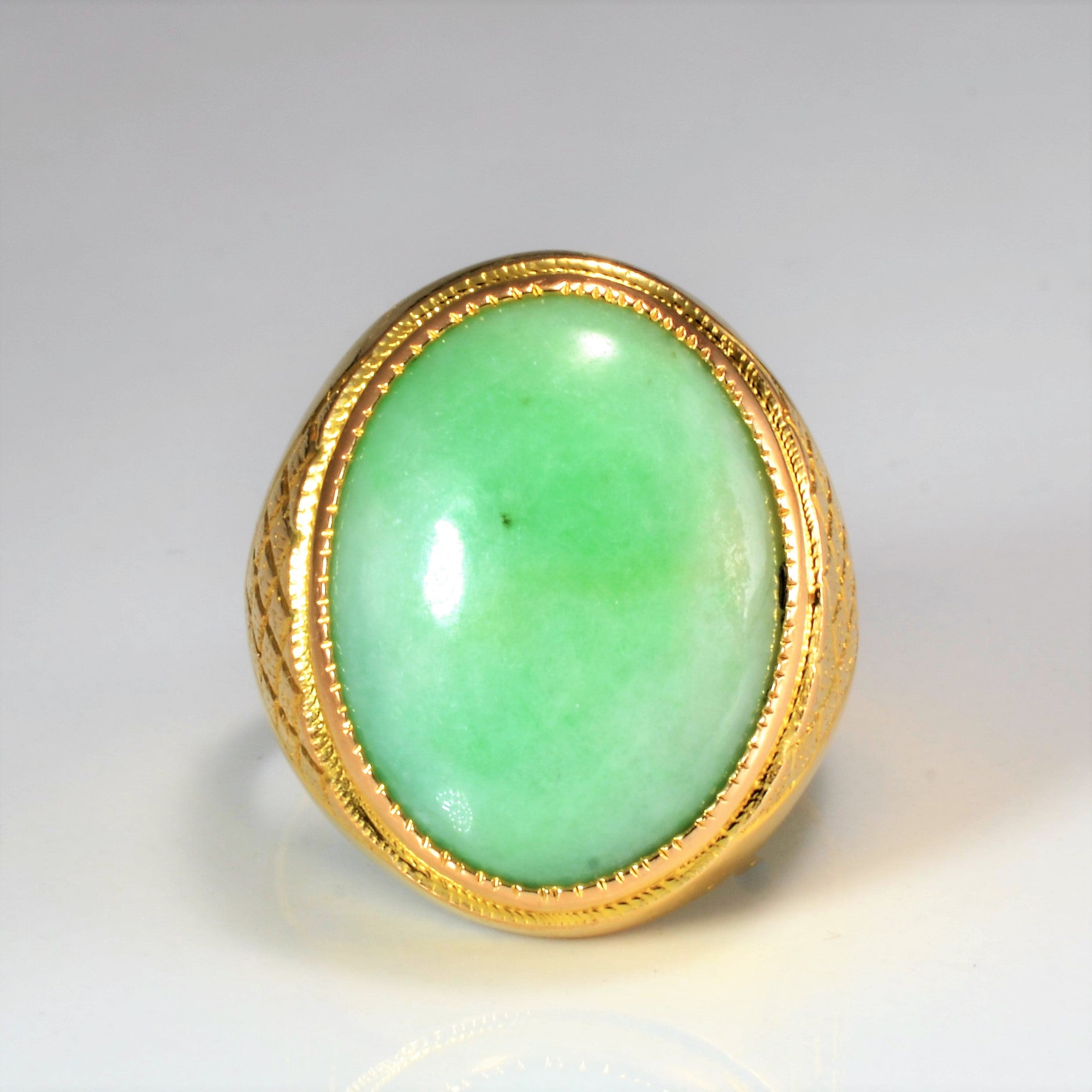 Bague en jade sertie clos | Taille 8 |