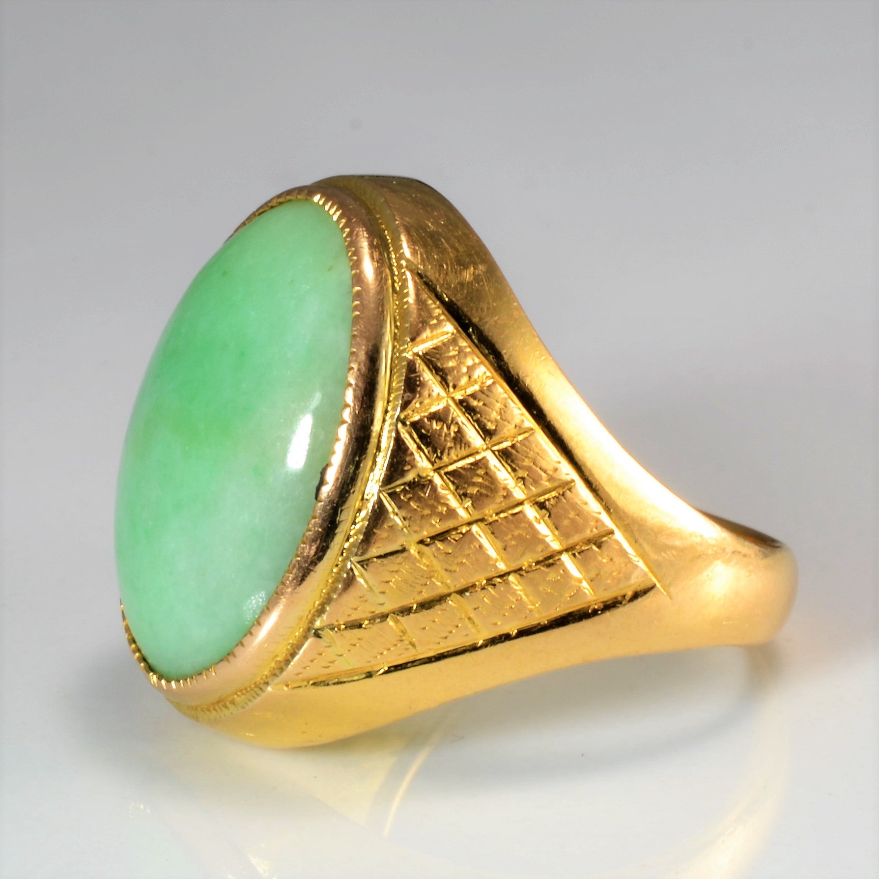 Bague en jade sertie clos | Taille 8 |
