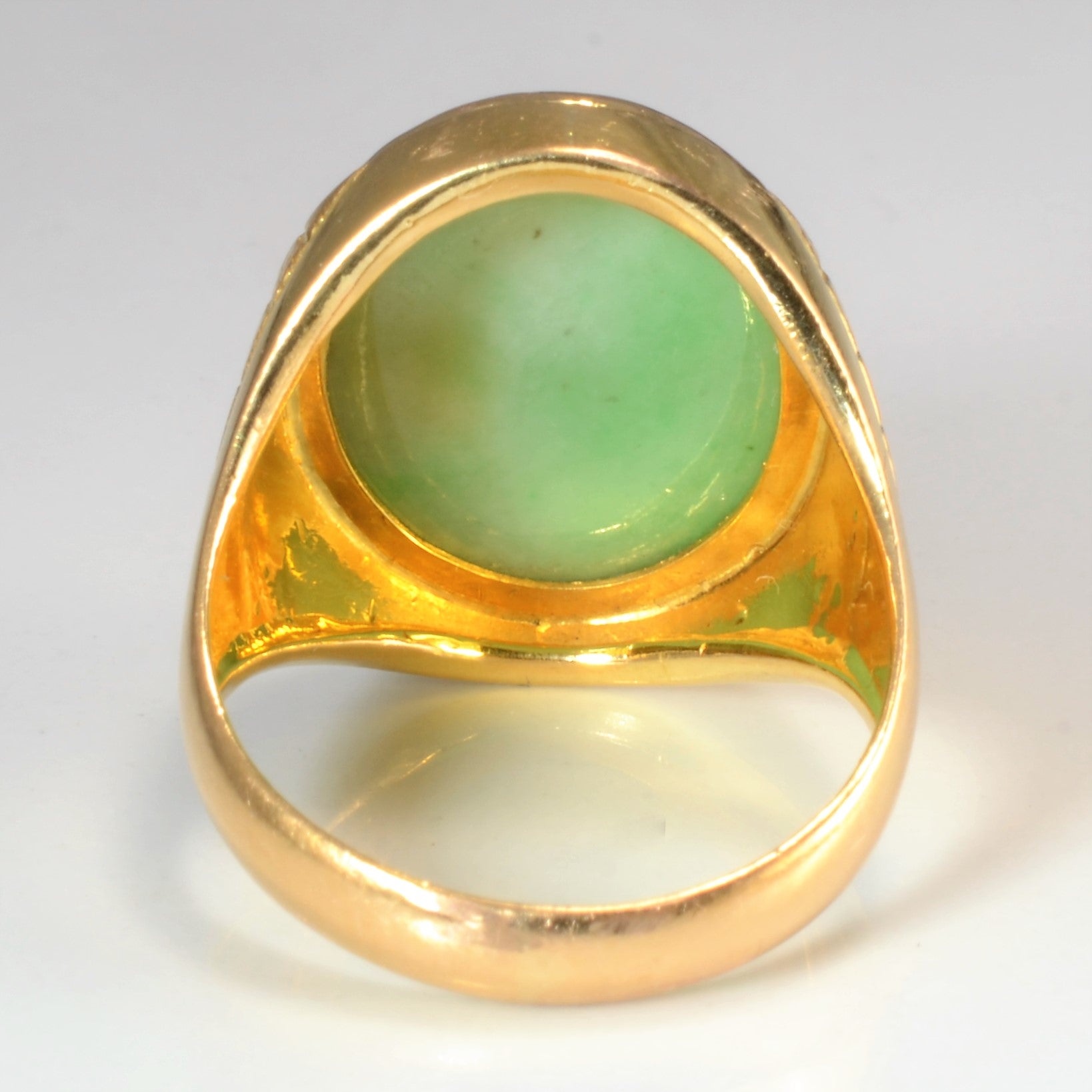 Bague en jade sertie clos | Taille 8 |