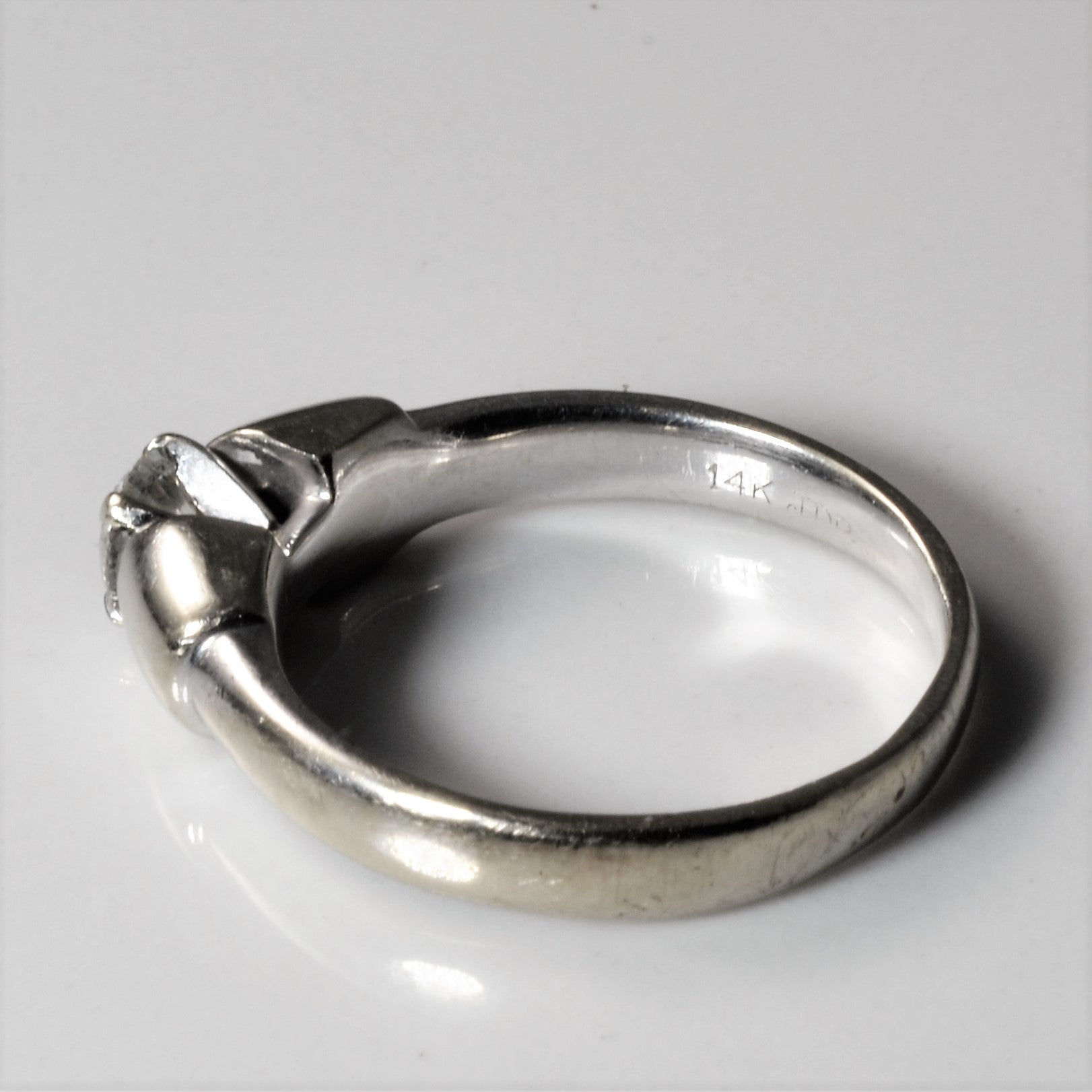 Ridged Solitaire Diamond Ring | 0.31ct | SZ 6.5 |