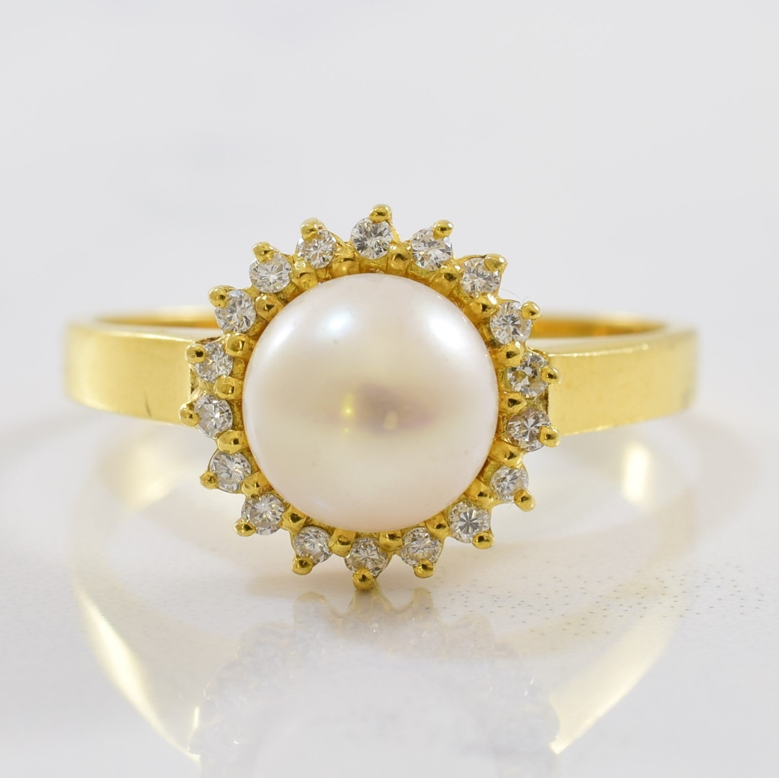 Pearl & Diamond Halo Ring | 0.18ctw, 3.10ct | SZ 9.25 |