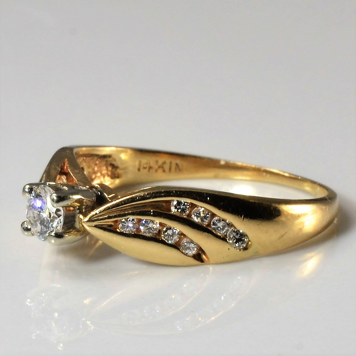 Swirling Channel Diamond Ring | 0.24ctw | SZ 6 |