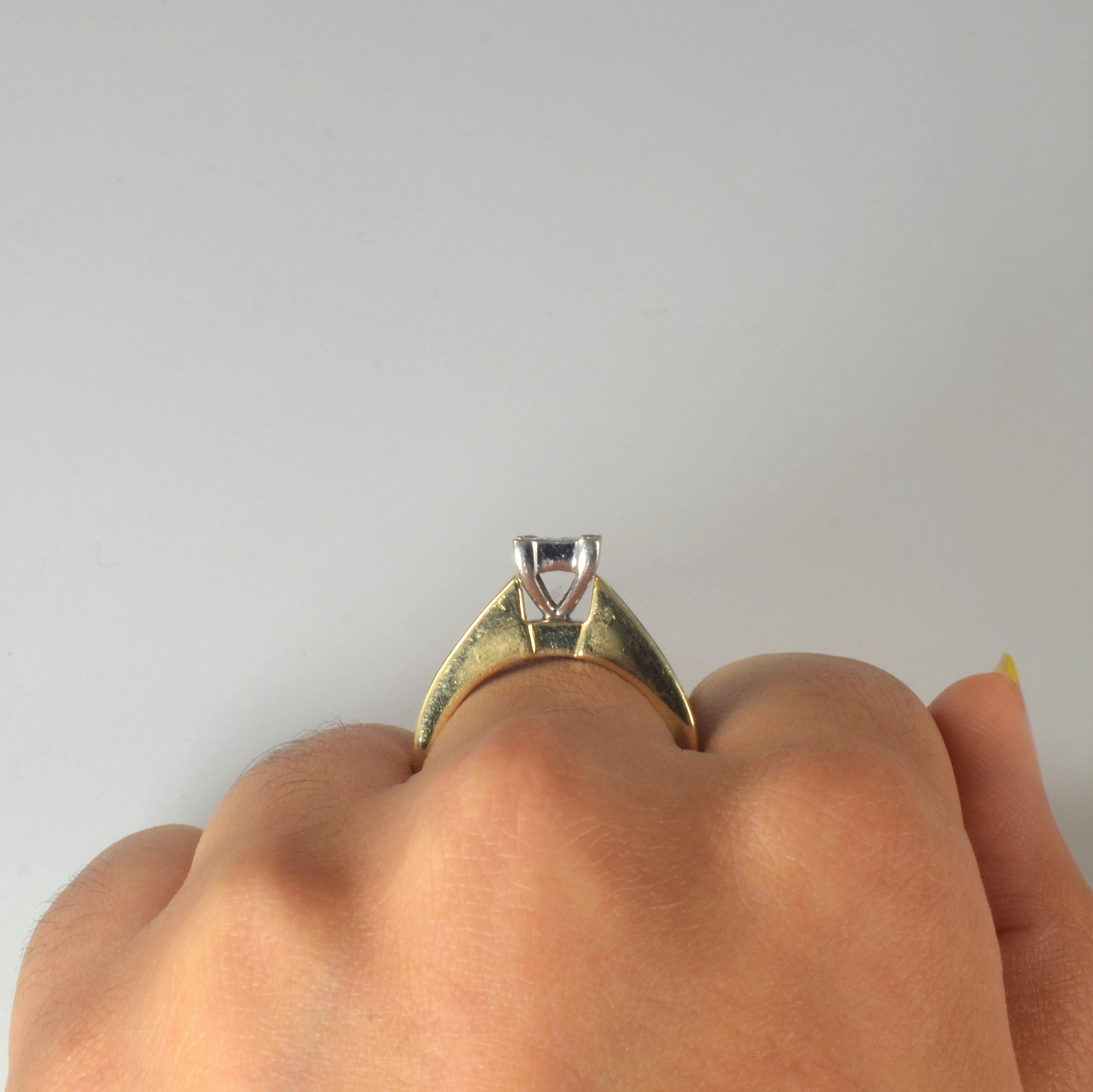 Quad Cluster Diamond Engagement Ring | 0.80ctw | SZ 7 |