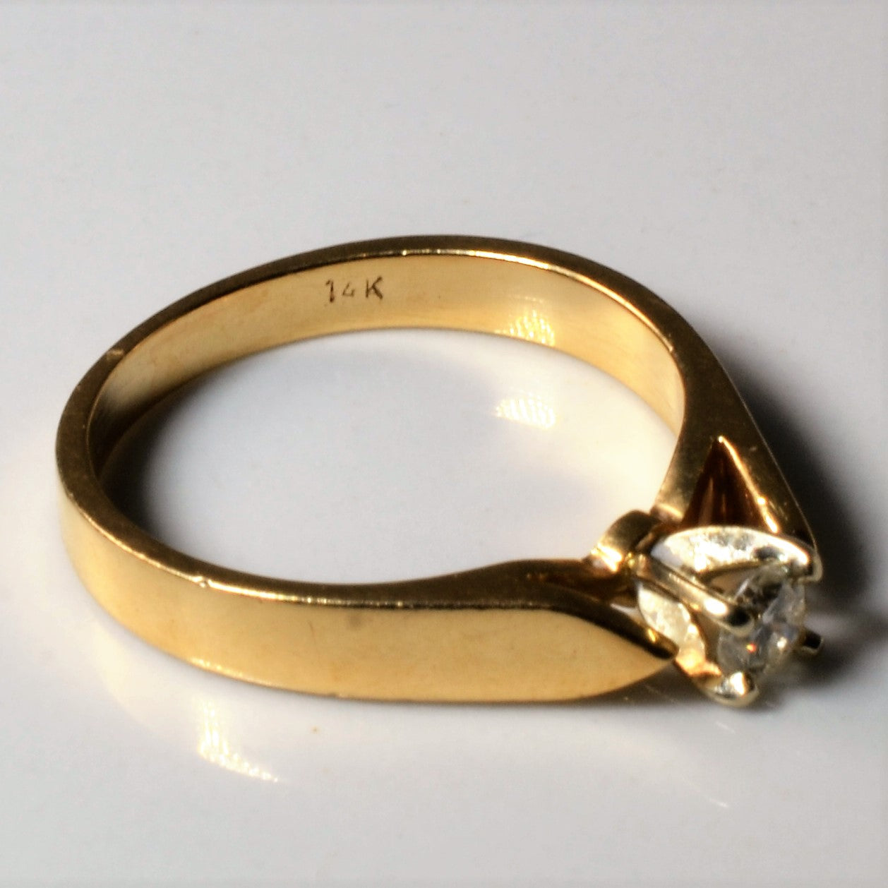 Tapered Solitaire Diamond Ring | 0.14ct | SZ 5.5 |