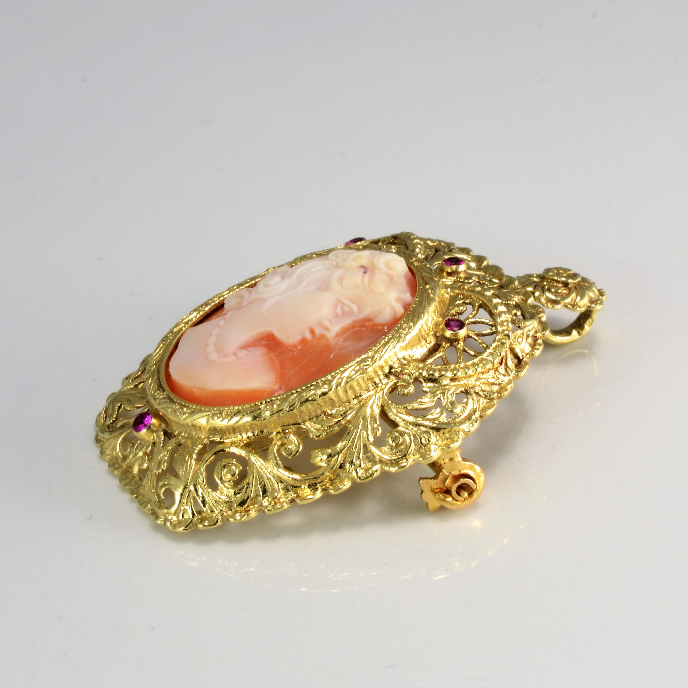 Vintage Filigree Cameo Pendant/ Brooch