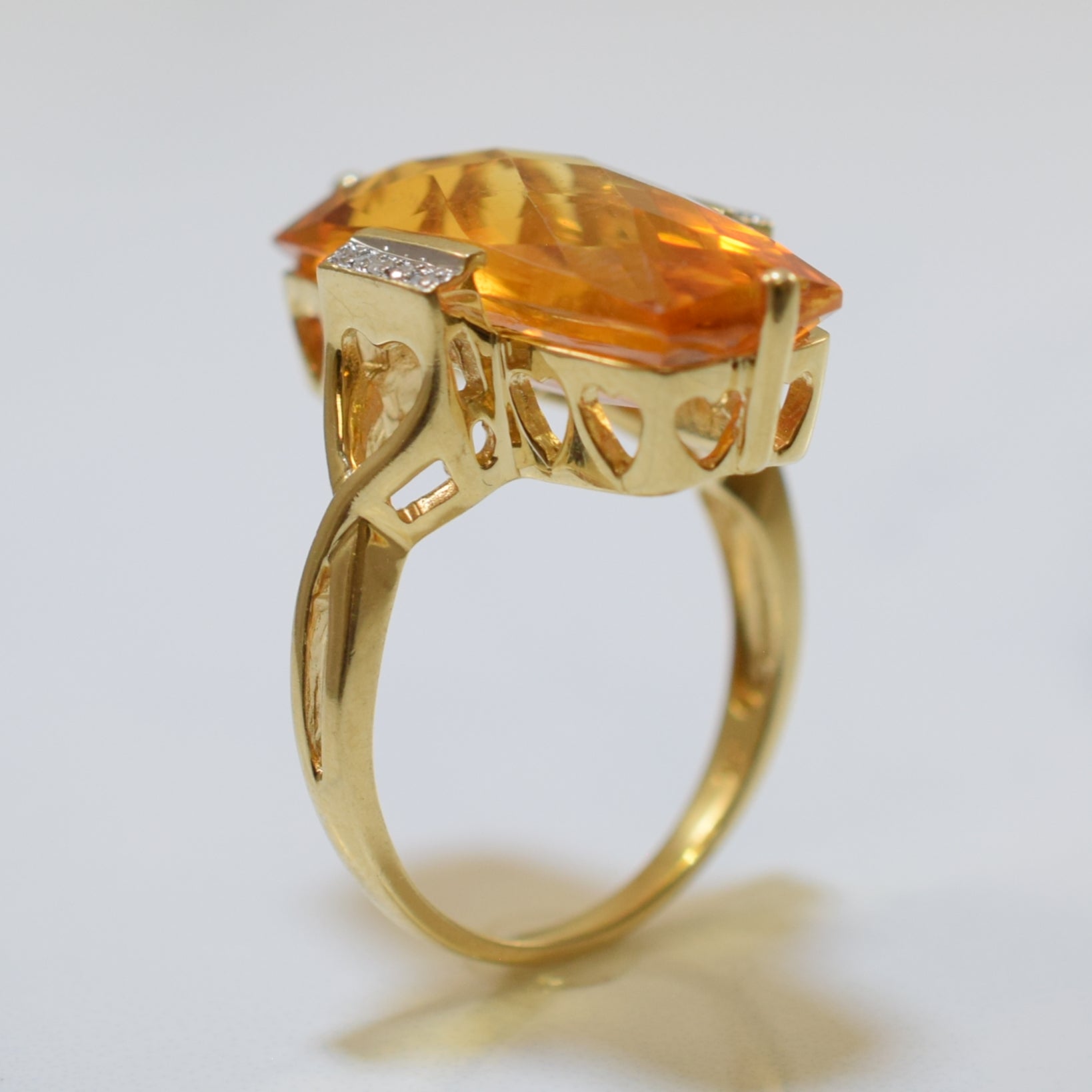 Heart Gallery Citrine & Diamond Cocktail Ring | 14.00ct, 0.02ctw | SZ 7 |