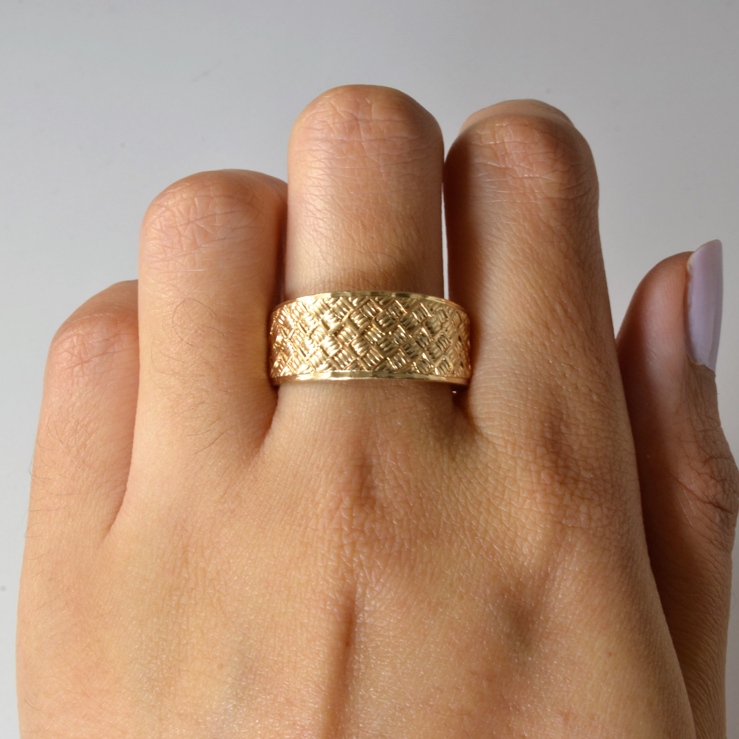 Weave Textured Yellow Gold Band | SZ 10.5 |