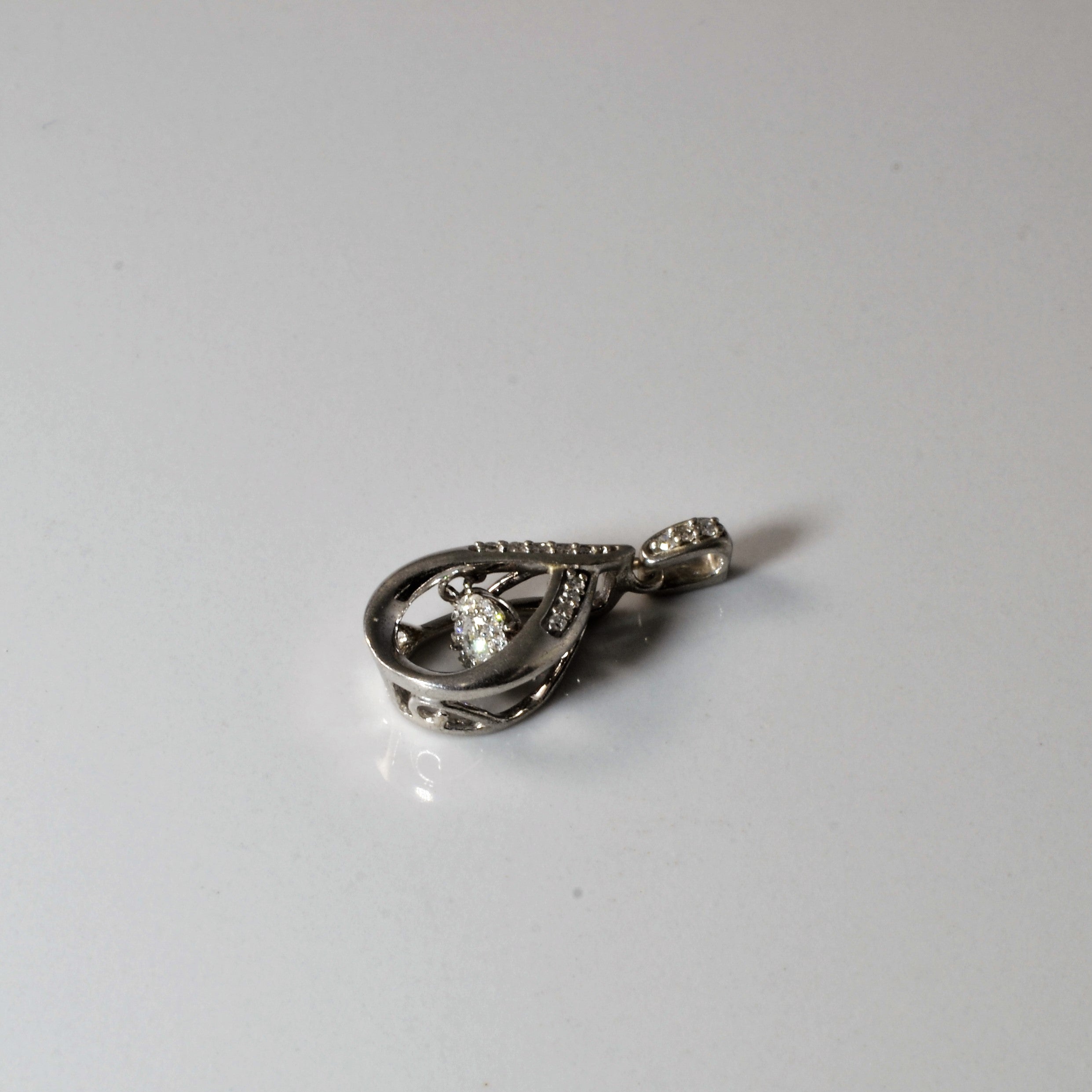 Sterling Silver Floating Cluster Diamond Pendant | 0.13ctw |
