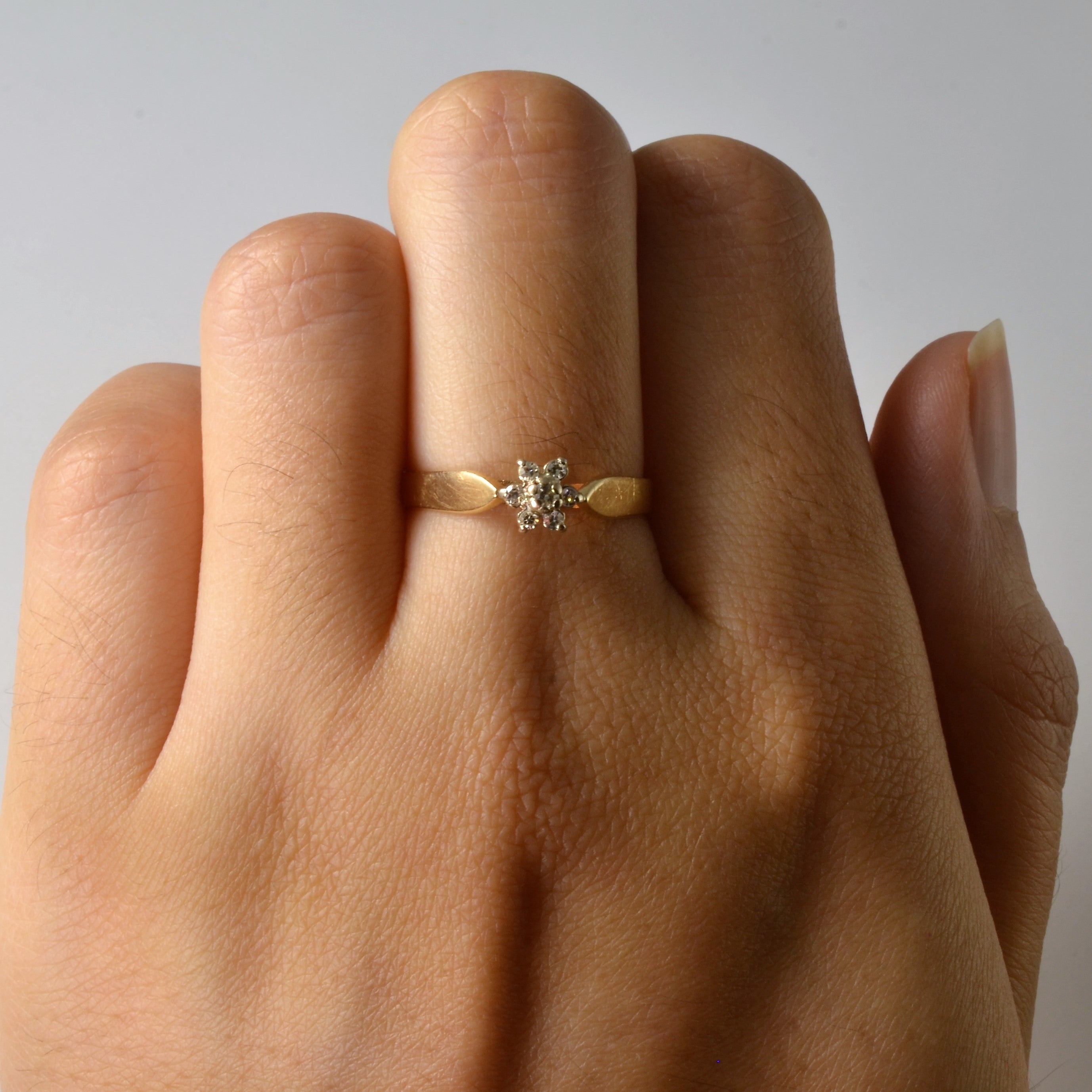 Cluster Set Diamond Ring | 0.05ctw | SZ 7 |