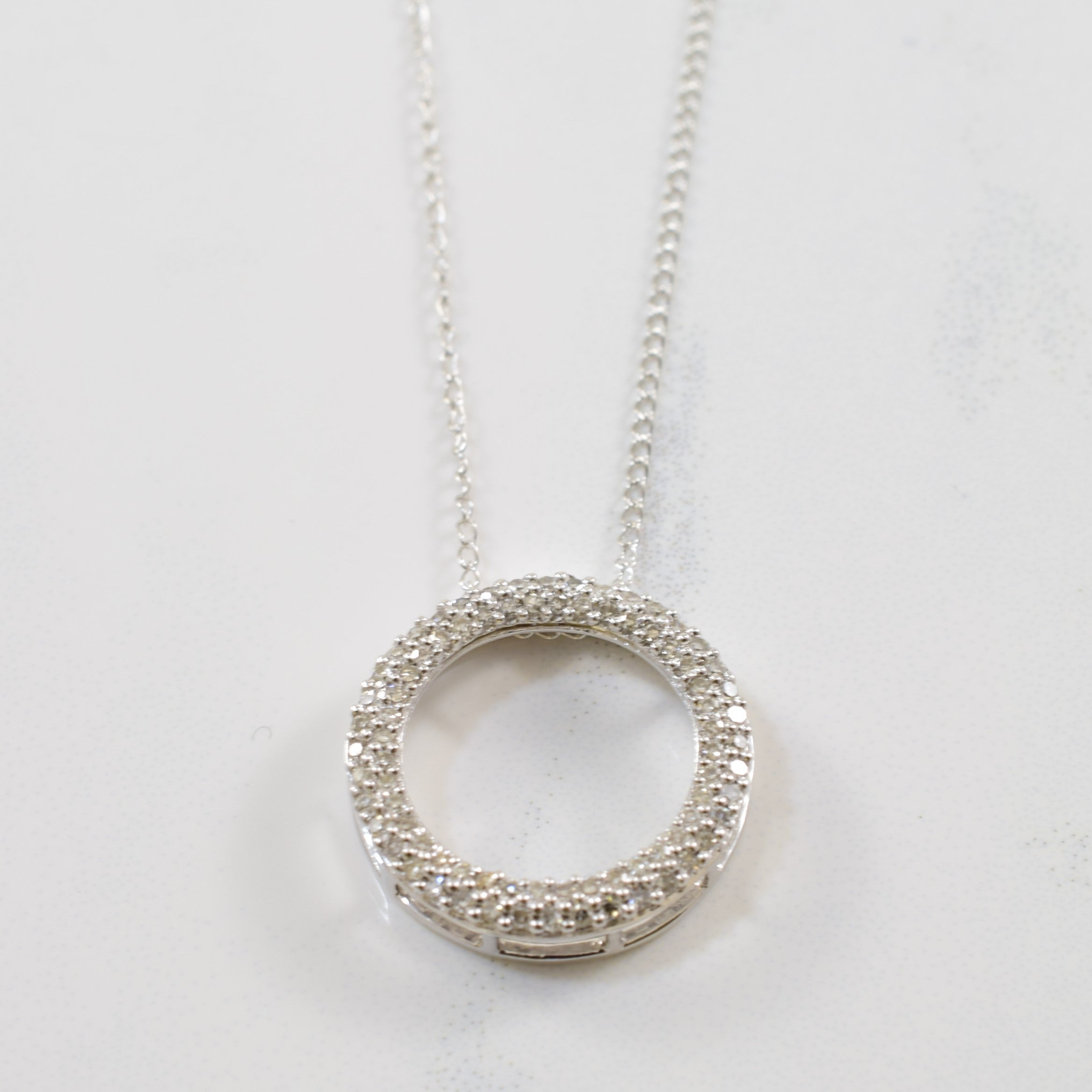 Diamond Circle Pendant | 0.20 ctw | SZ 20" |