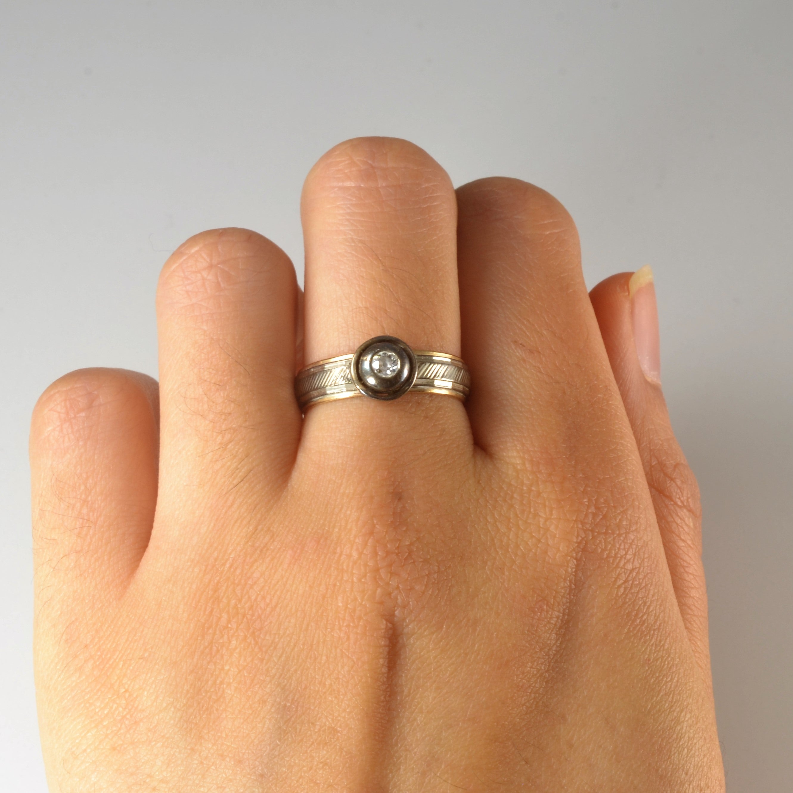 Two Tone Old Mine Diamond Ring | 0.07ct | SZ 7.5 |