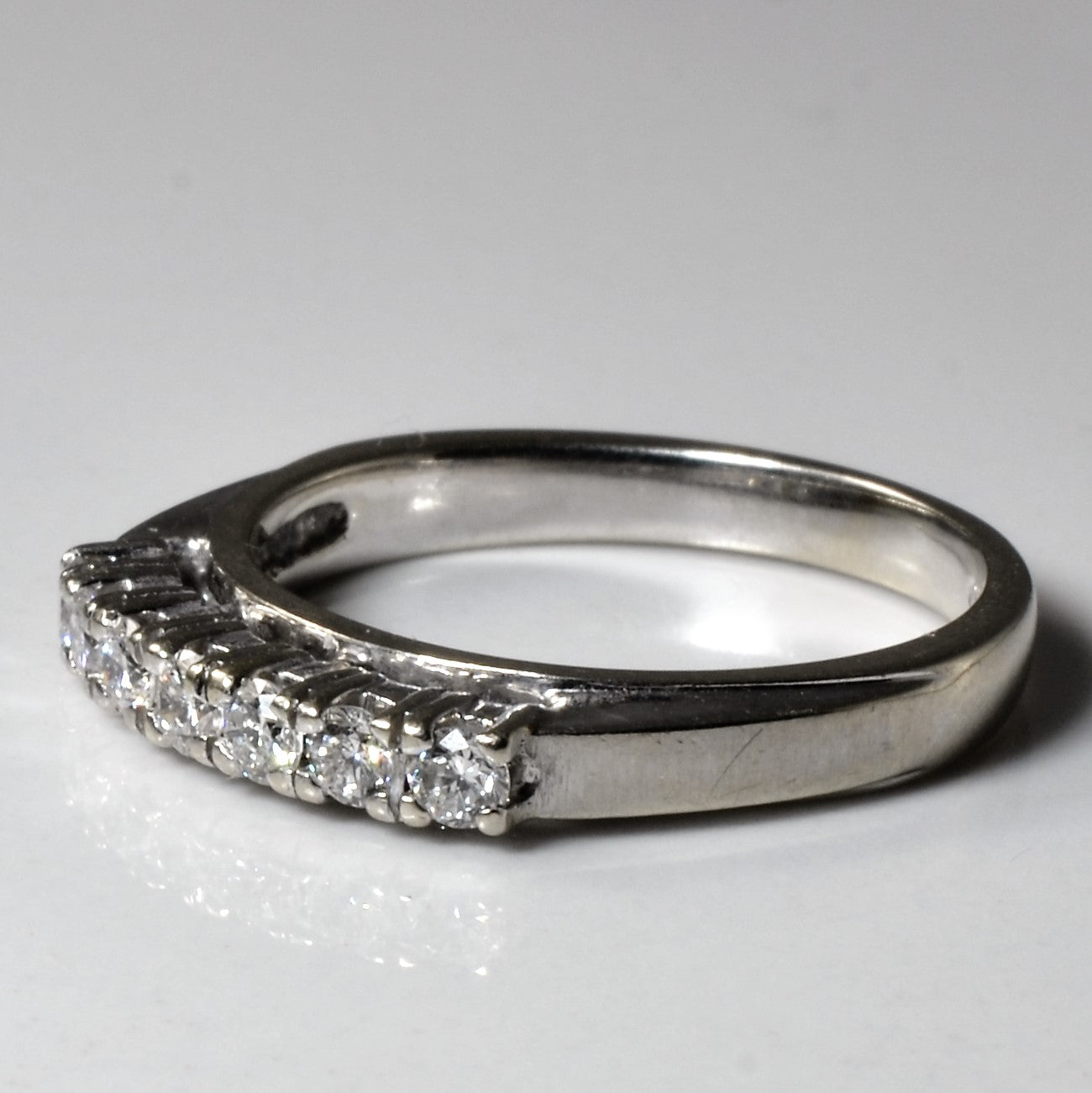 High Set Diamond Wedding Band | 0.25ctw | SZ 5.75 |