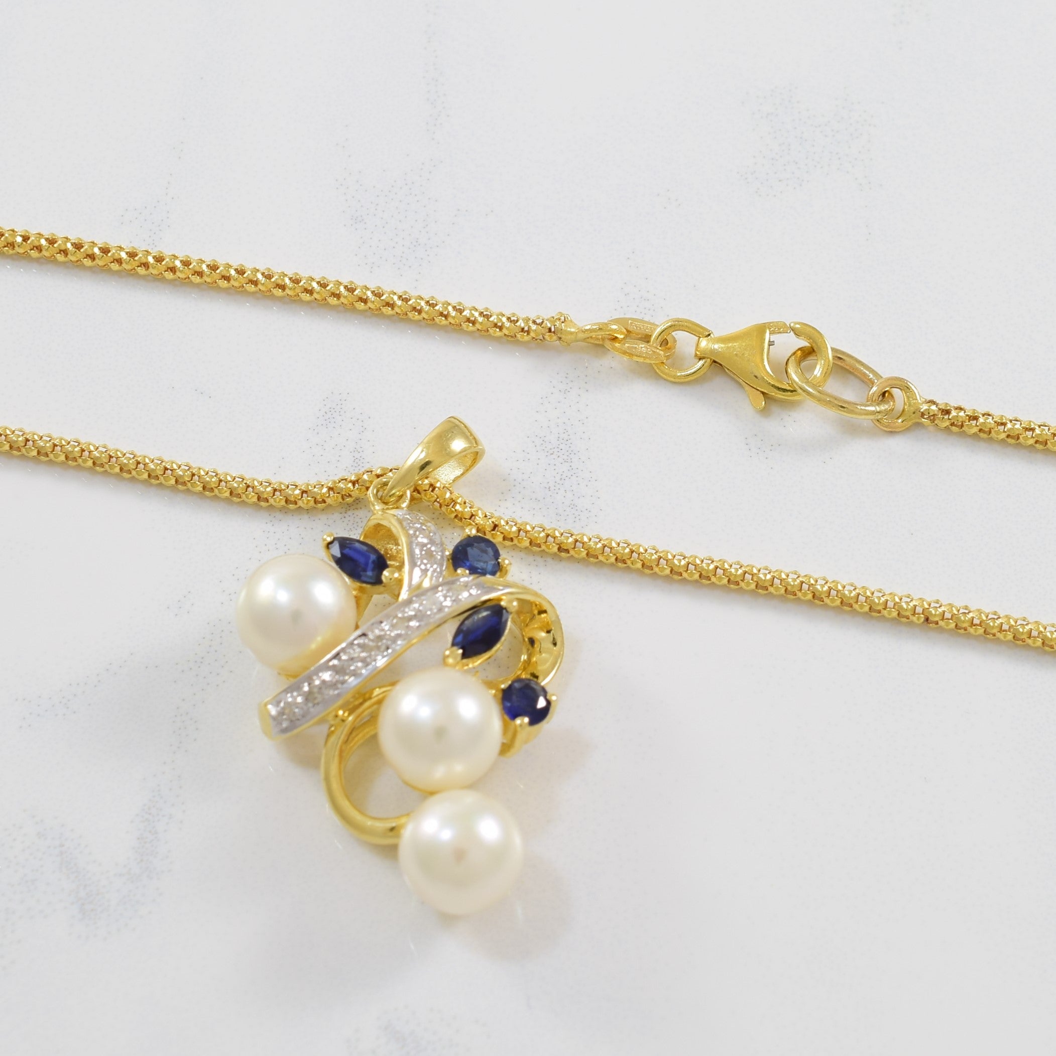 Twisted Sapphire & Pearl Necklace | 0.05ctw, 0.70ctw, 7.50ctw | 17" |