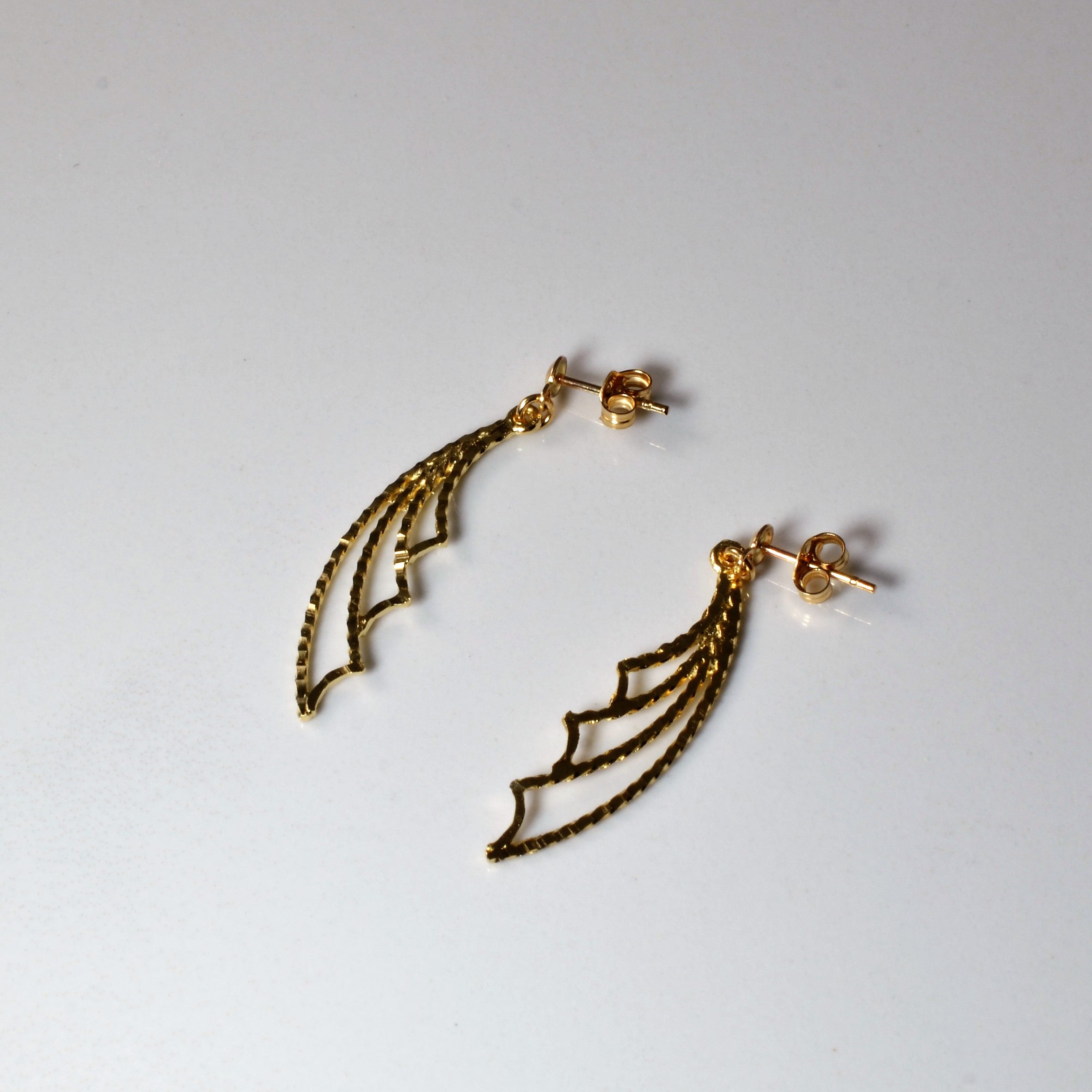 Boucles d'oreilles évasées en or jaune |