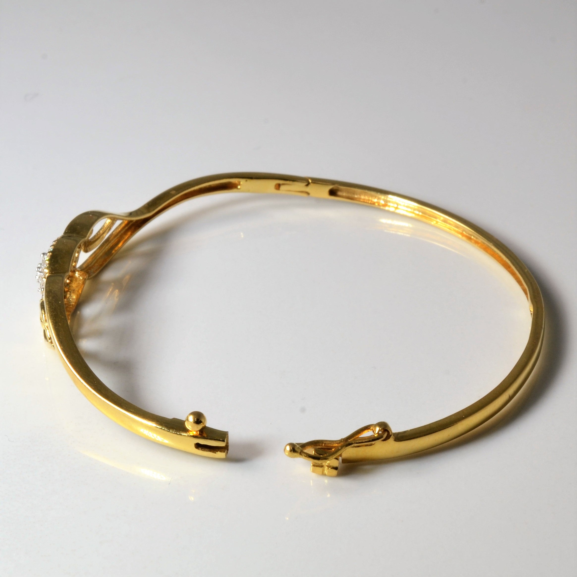 Pave Diamond Floral Design Bangle | 0.19ctw | 6.5"|