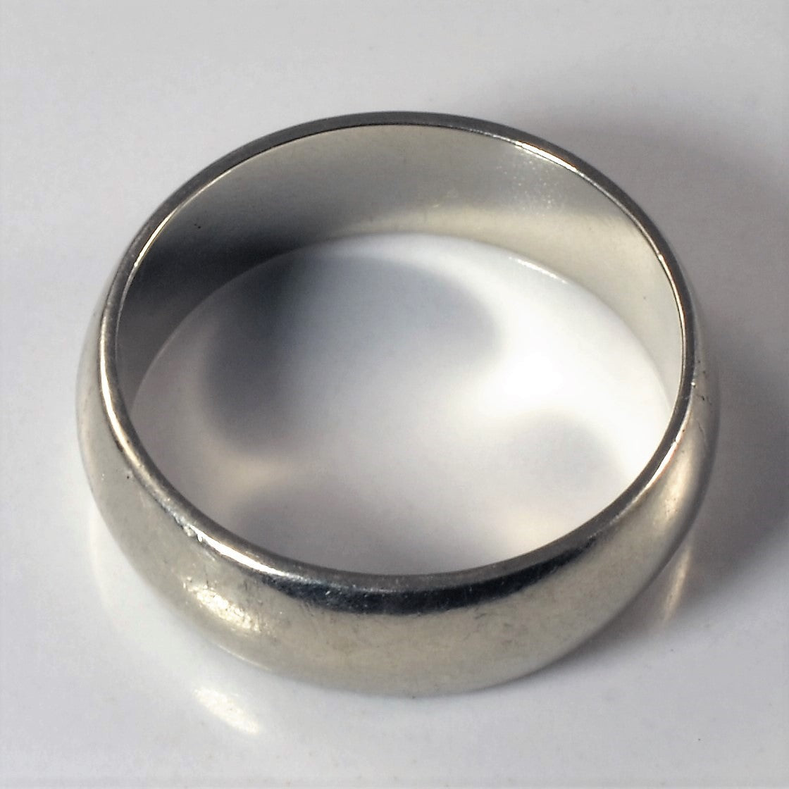 14k White Gold Band | SZ 6.75 |