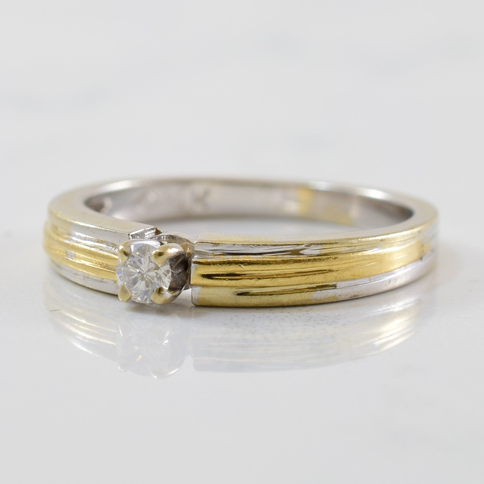 Two Toned Solitaire Diamond Ring | 0.08ct | SZ 6 |