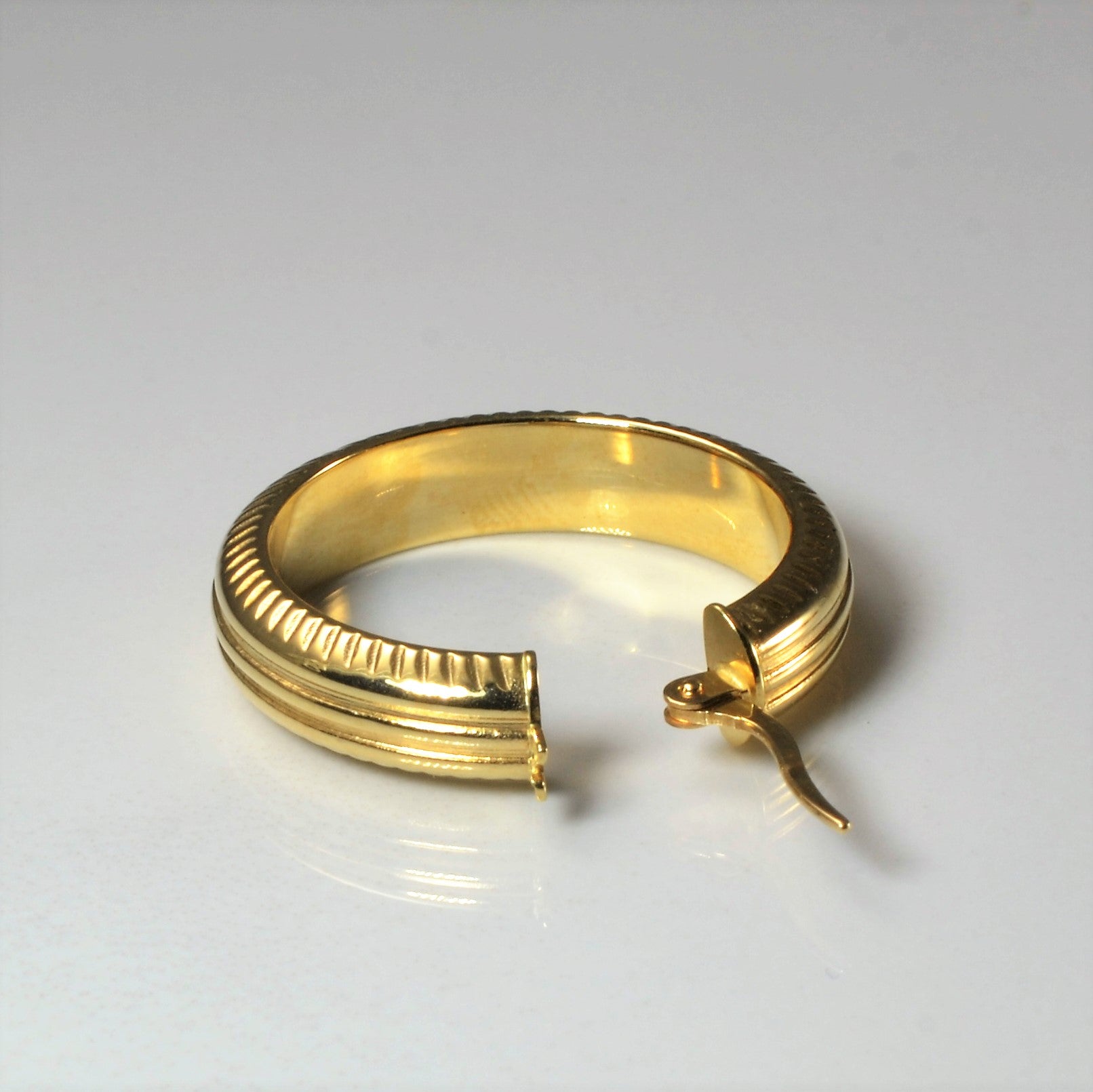 Textured Hoop Earrings |