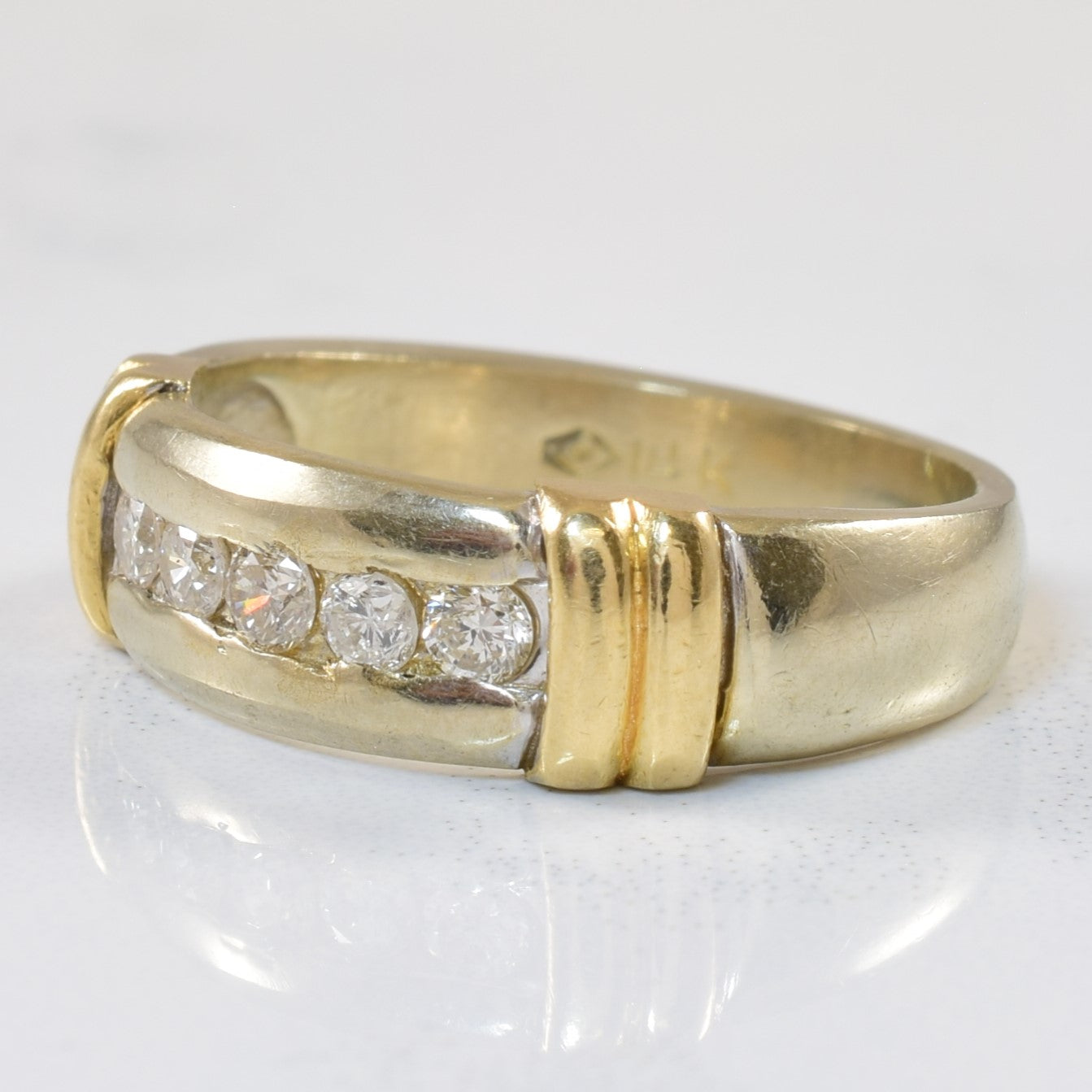 Channel Set Diamond Ring | 0.20ctw | SZ 7.25 |