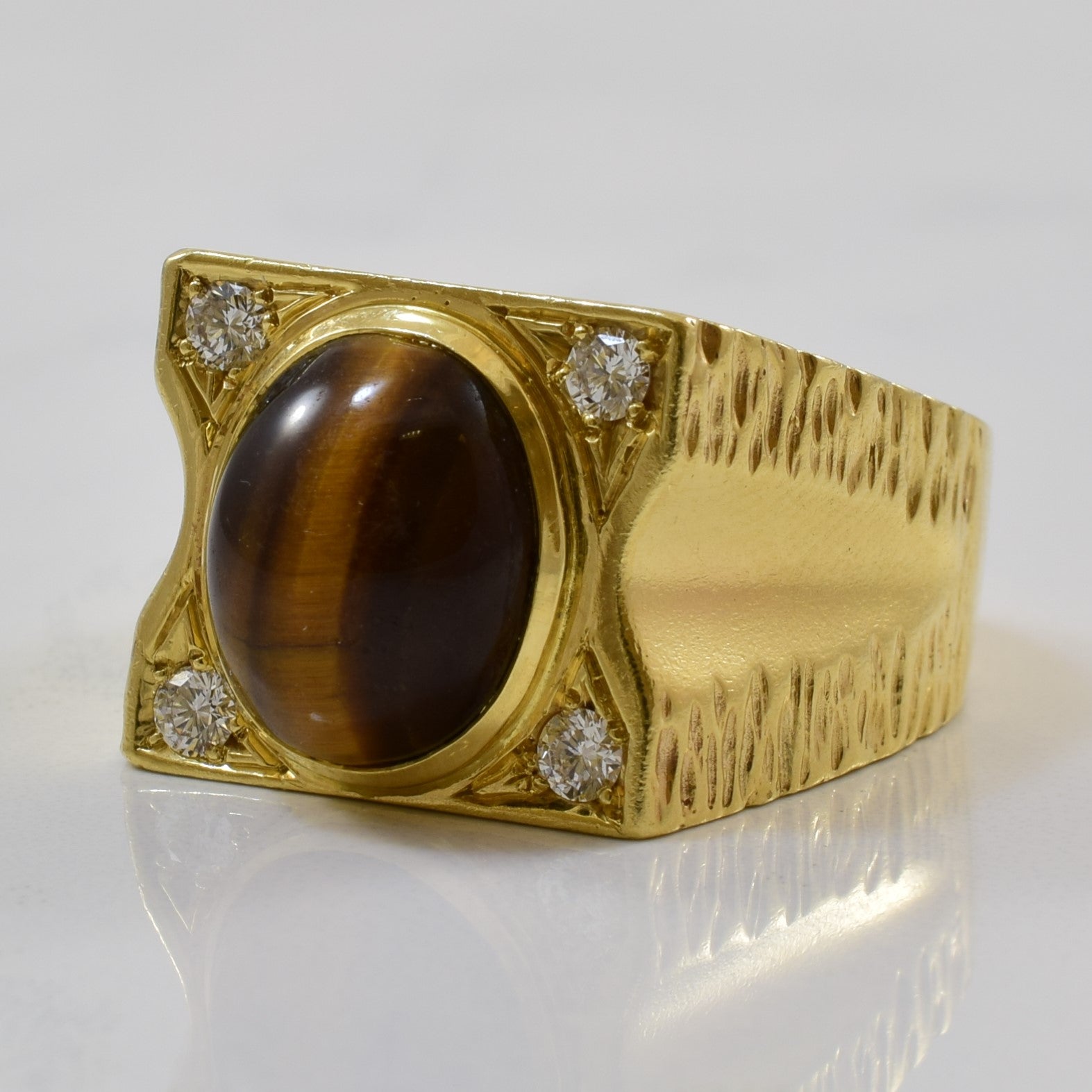 Tiger's Eye & Diamond Ring | 4.00ct, 0.22ctw | SZ 10.5 |
