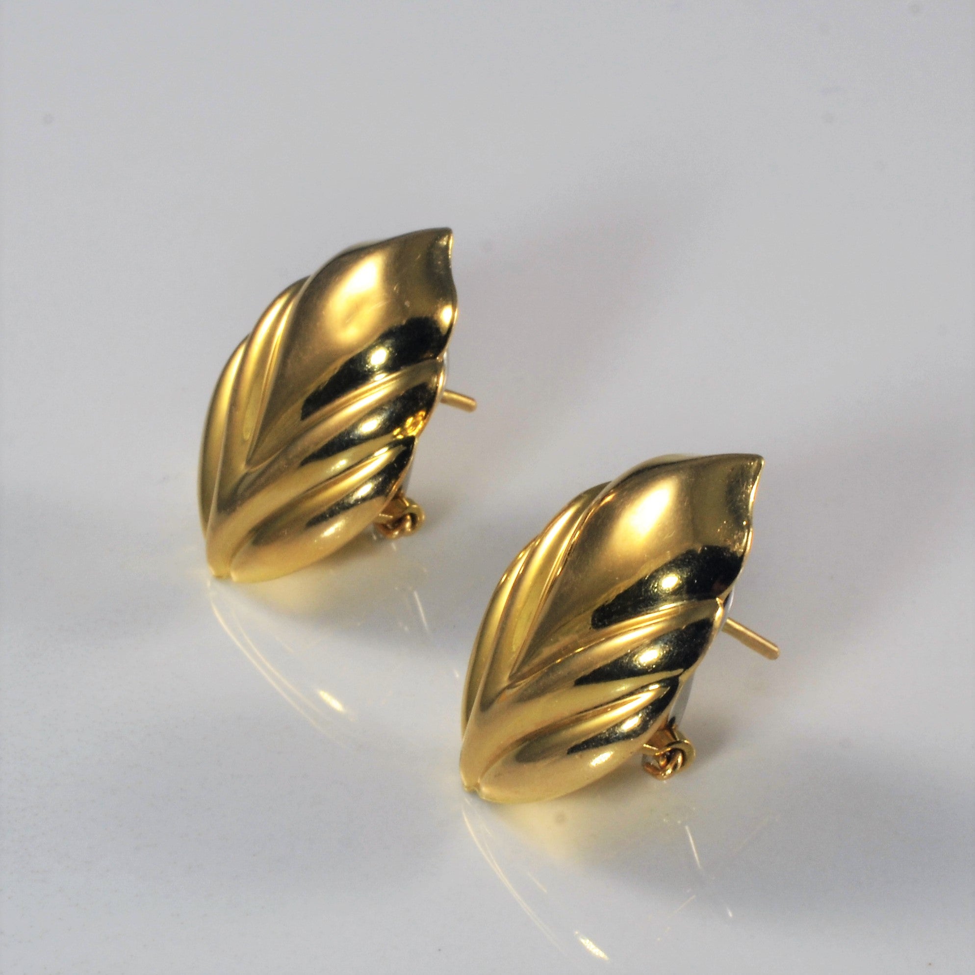 Textured Clip Stud Earrings |