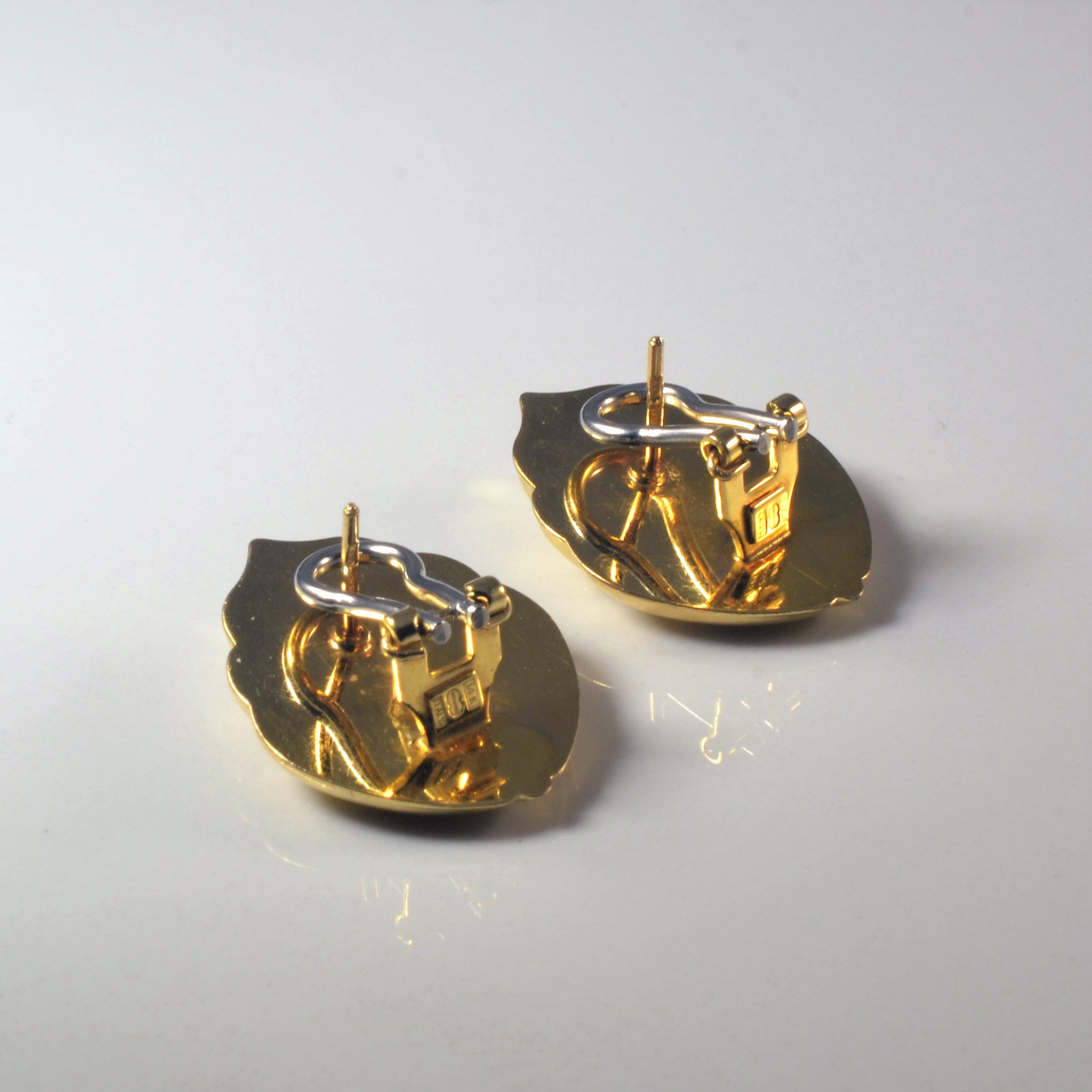 Textured Clip Stud Earrings |