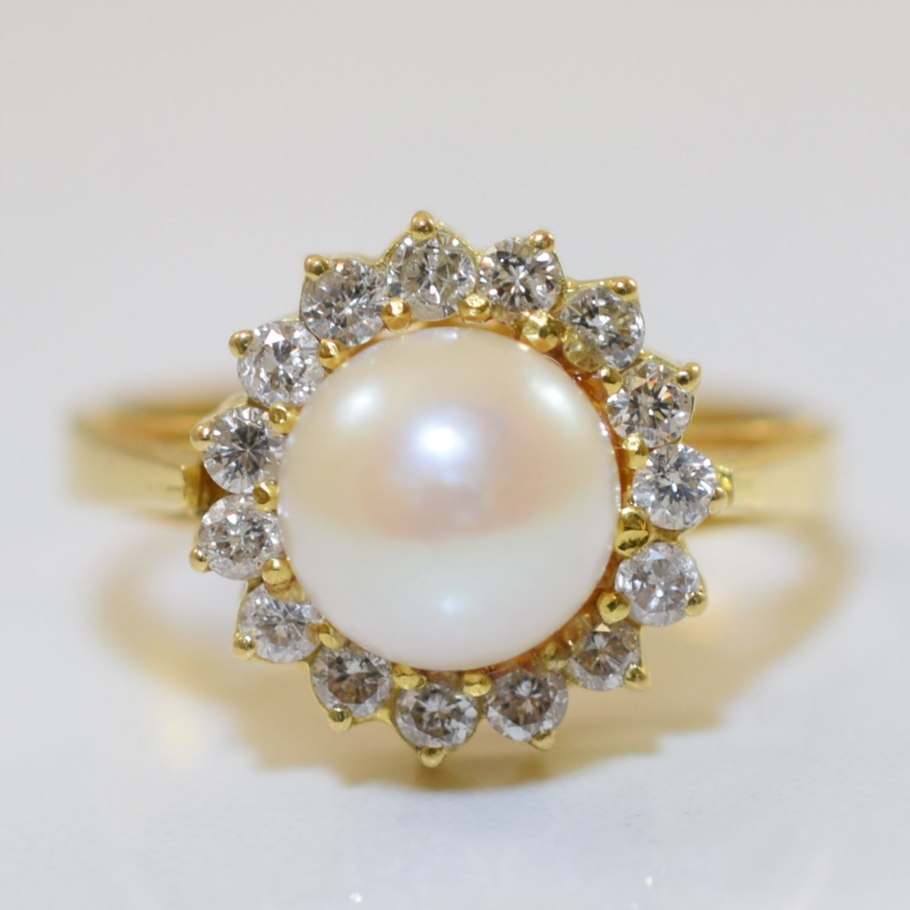 Bague halo perles et diamants | 3,35 ct, 0,41 ct au total | Taille 7 |