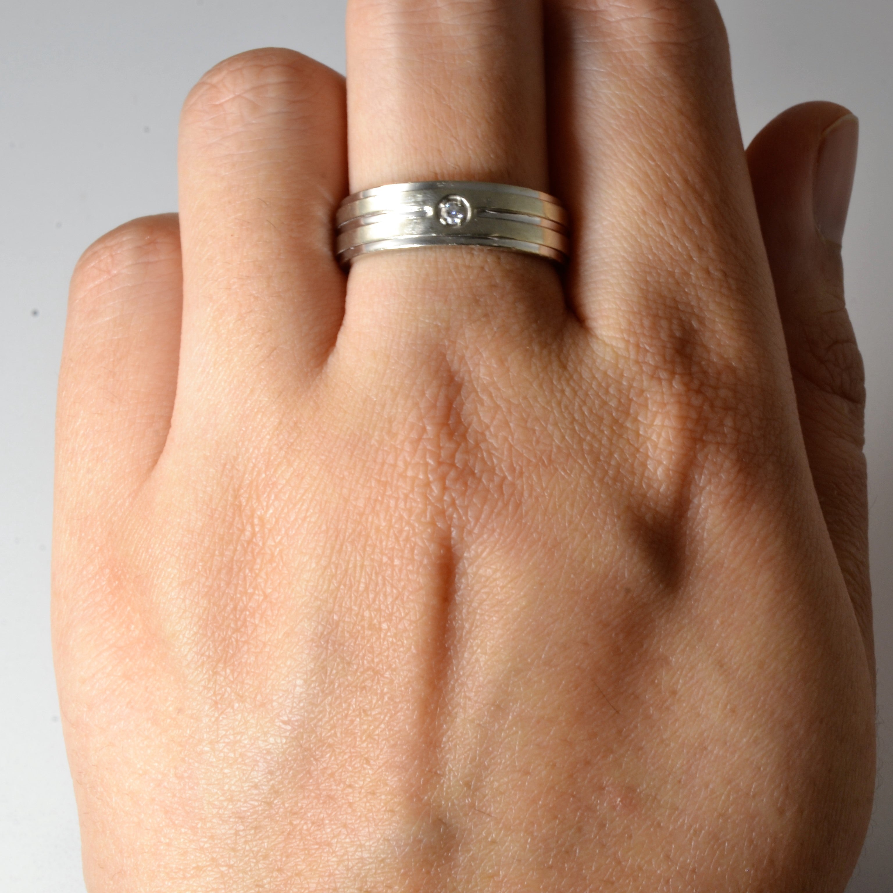 Flush Set Diamond Band | 0.03ct | SZ 8.5 |