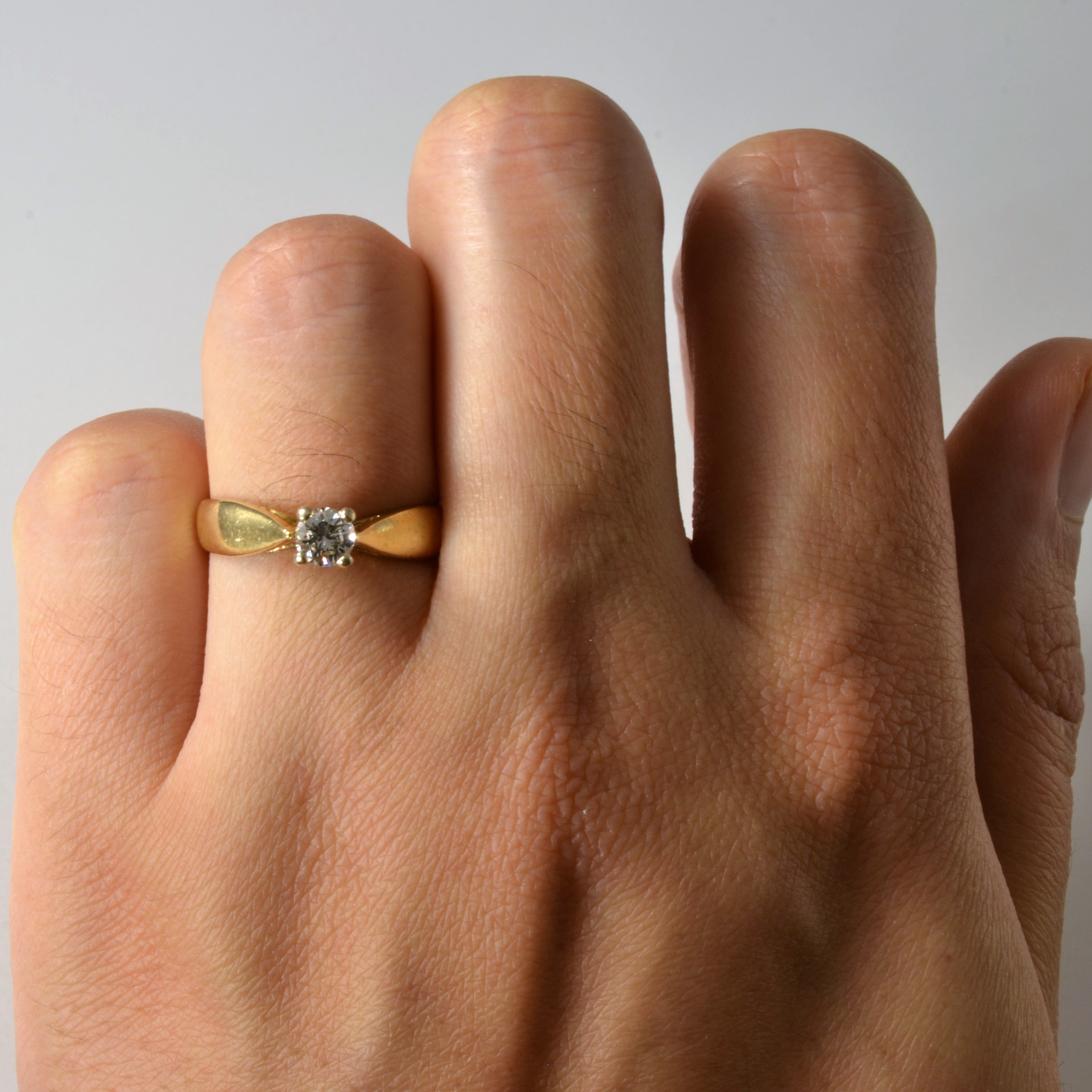 Tapered Solitaire Diamond Ring | 0.23ct | SZ 6.25 |