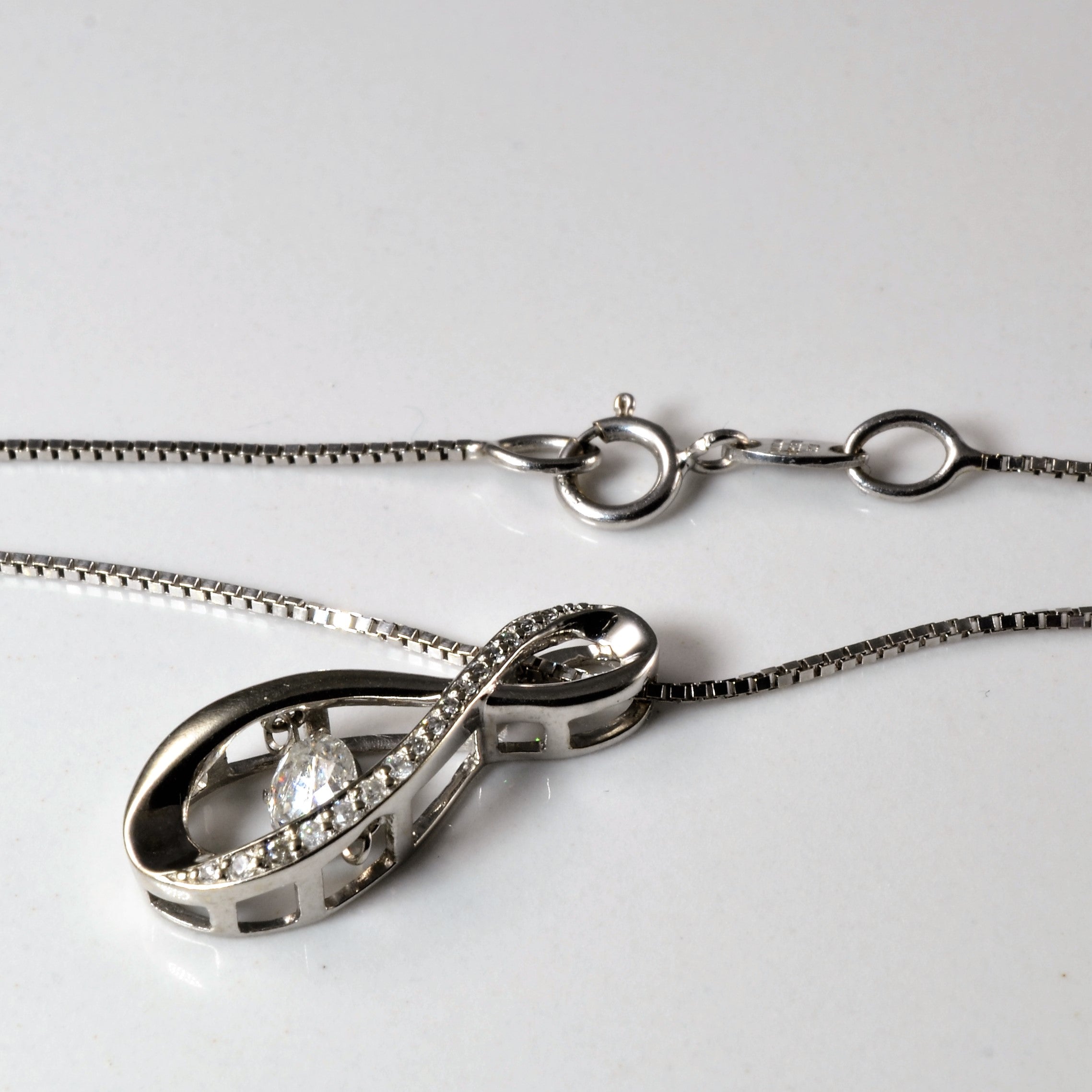 Hanging Diamond Drop Pendant Necklace | 0.34ctw | 18"|