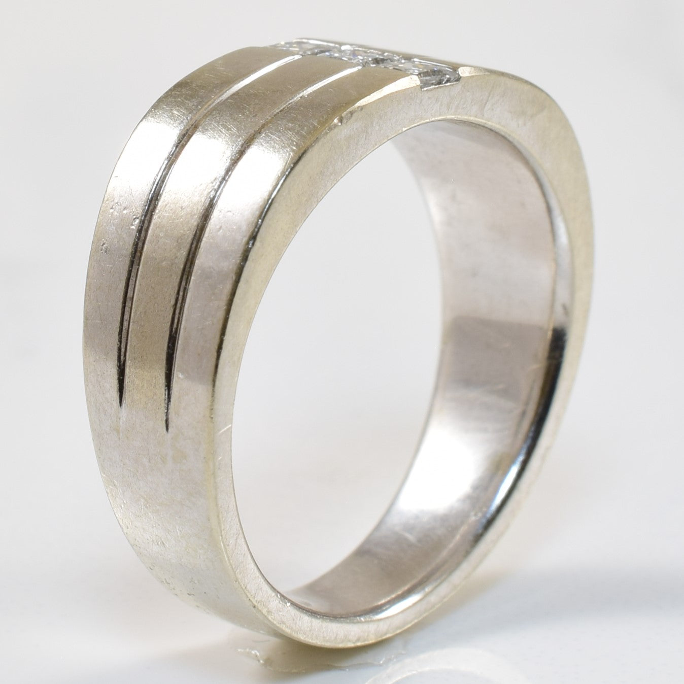 Channel Set Diamond Tapered Ring | 0.18ctw | SZ 8 |